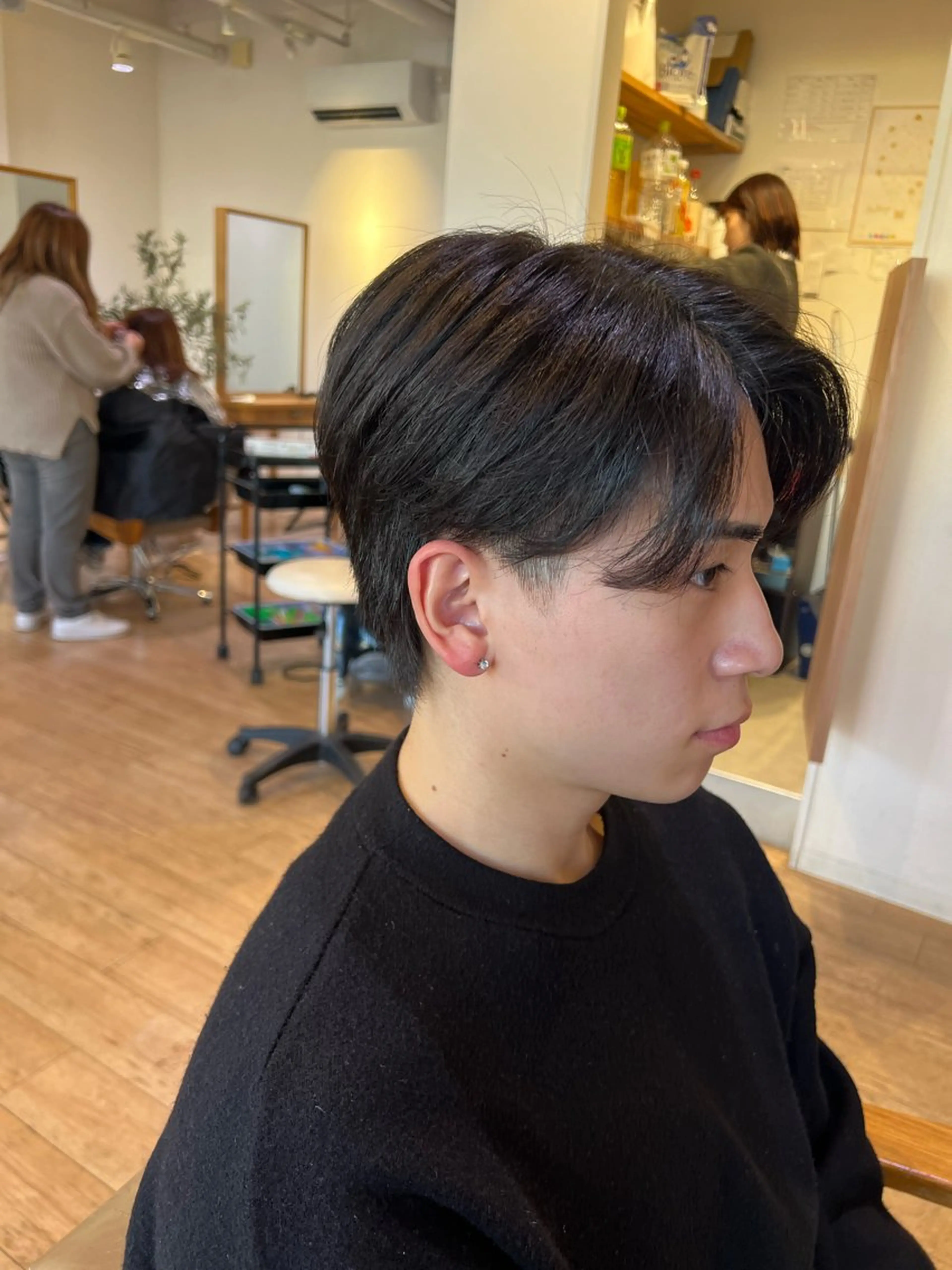 ショート カット 谷川 一貴のヘアスタイル