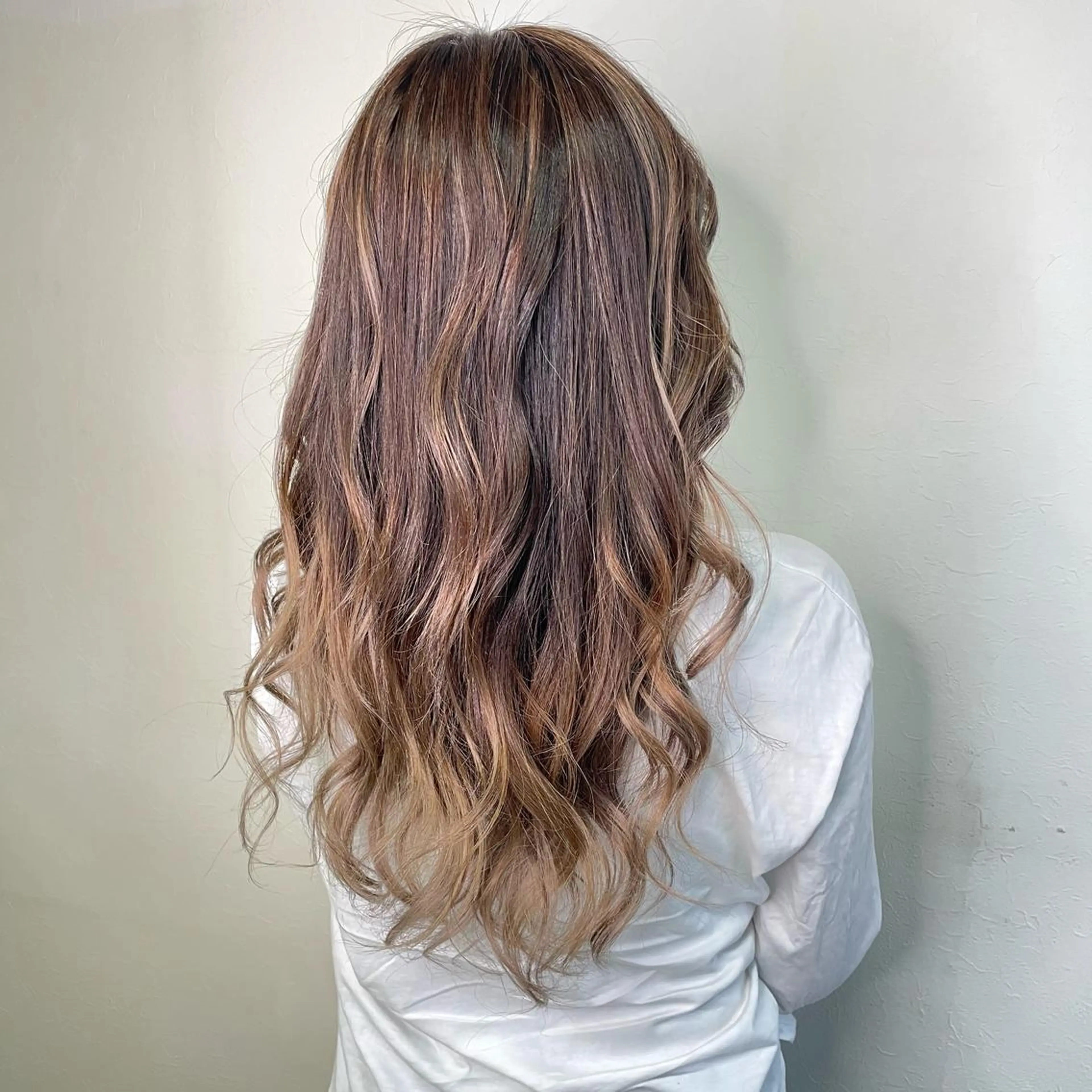 ロング 鶴﨑 美優亜のヘアスタイル