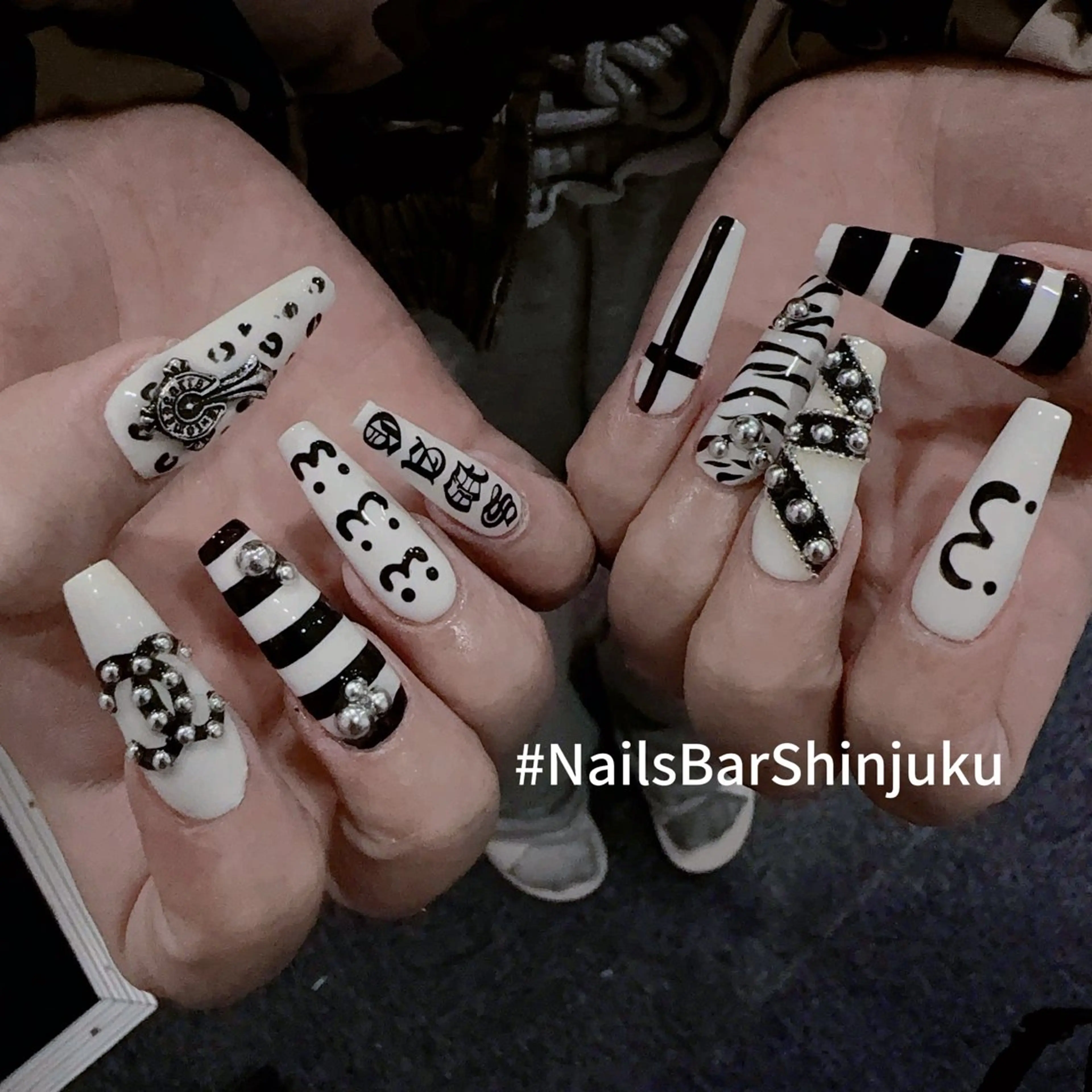 ネイル 長さ出し フレンチネイル ジェルネイル 韓国ネイル ロングネイル NAILS BAR SHINJUKUのネイルデザイン