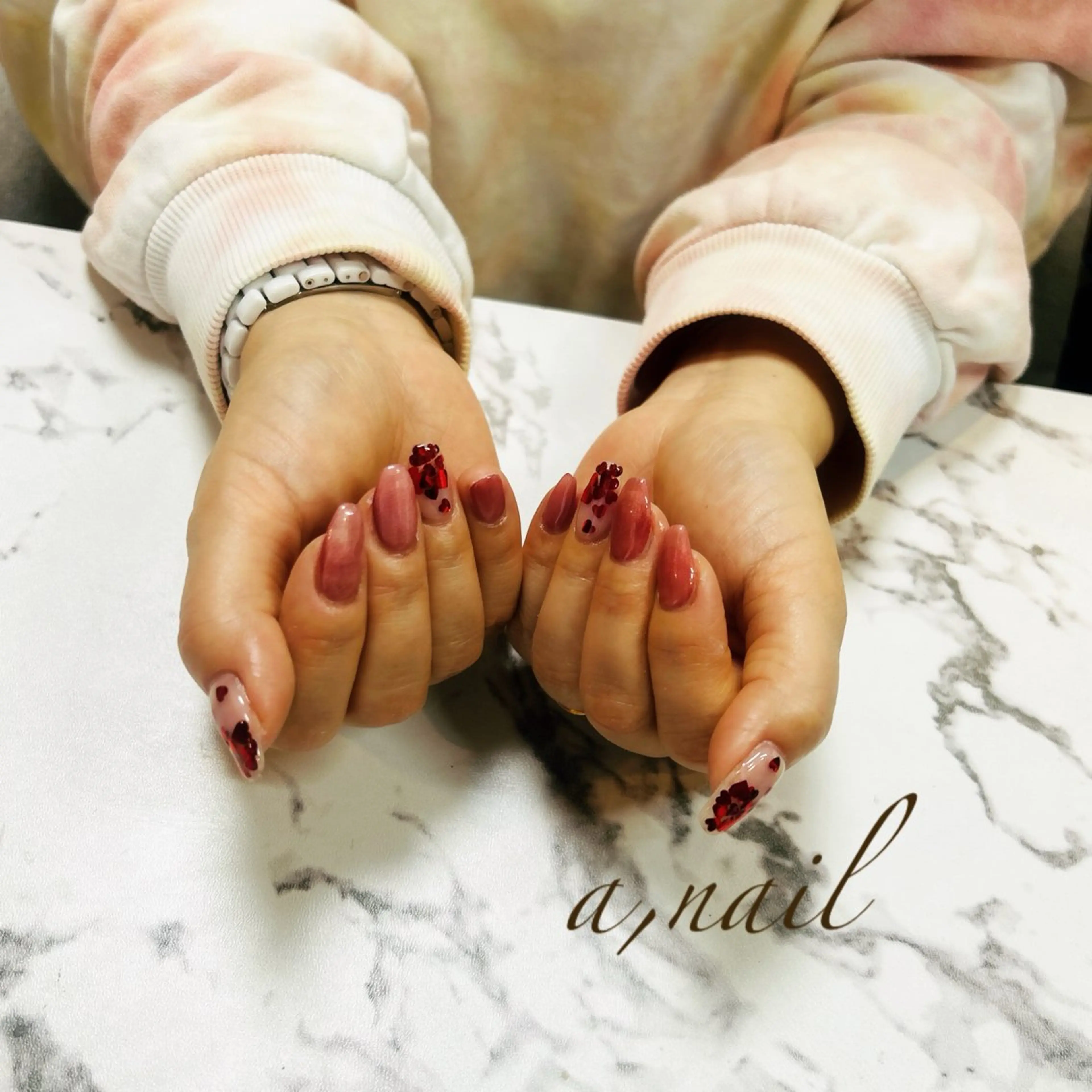 ネイル ジェルネイル ハート ホログラムネイル キラキラネイル マグネットネイル ハンドネイル ネイルサロン エーネイルのネイルデザイン