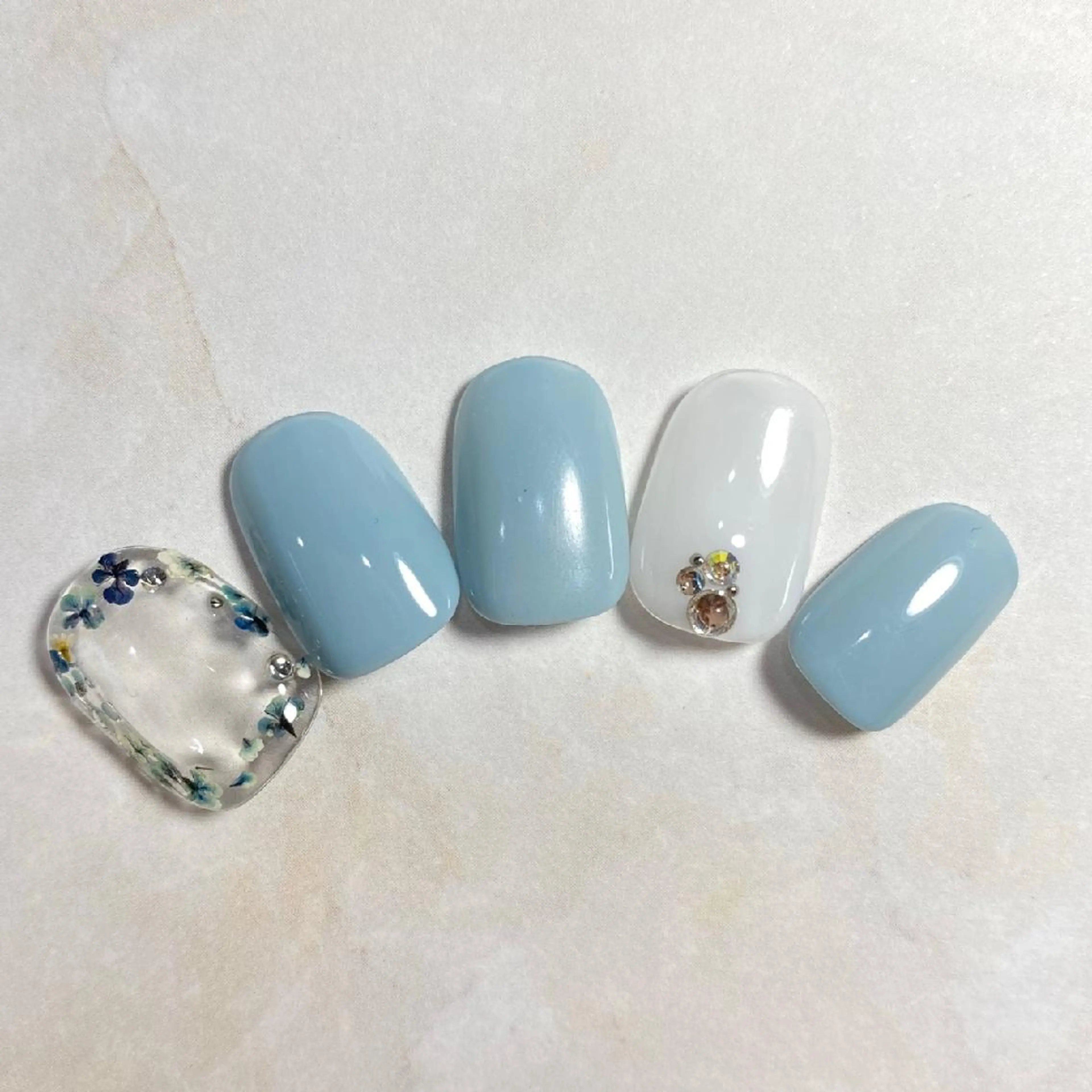 ネイル ハンドネイル Nail&eye Belire 新宿のネイルデザイン