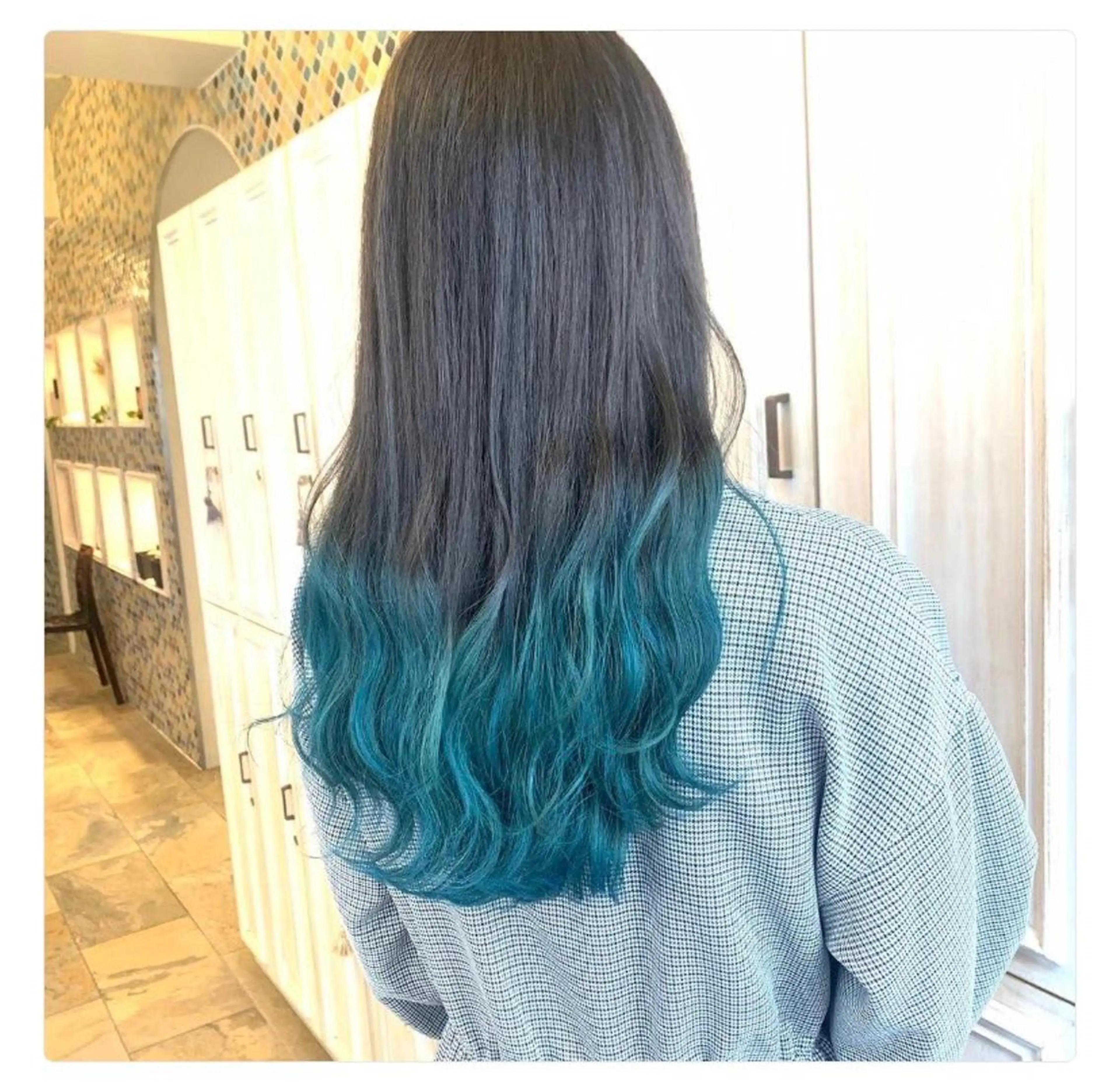 ロング カラー ブリーチ グラデーションカラー あさだ しゅうたろうのヘアスタイル