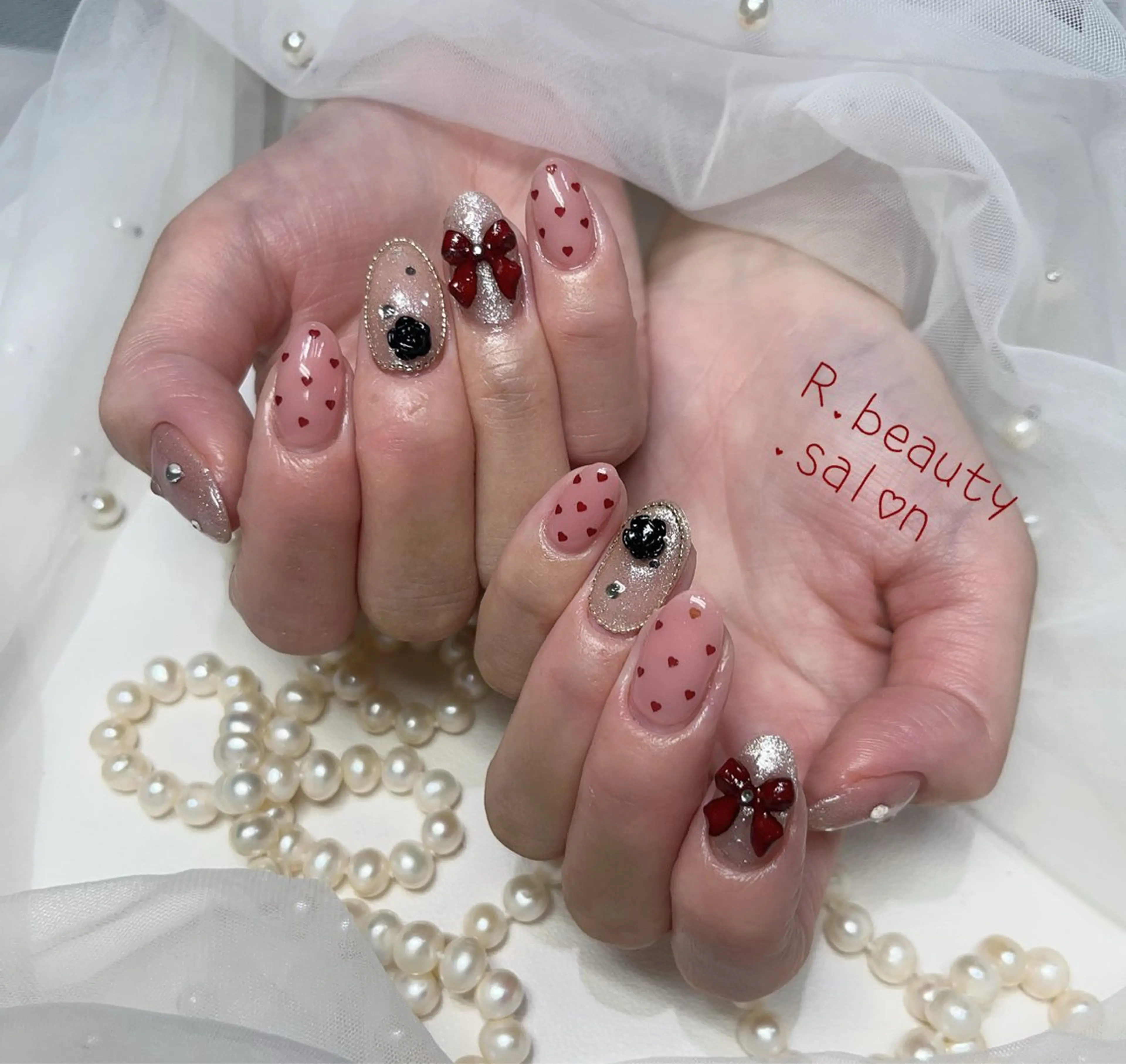 ネイル R.beauty サロンのネイルデザイン