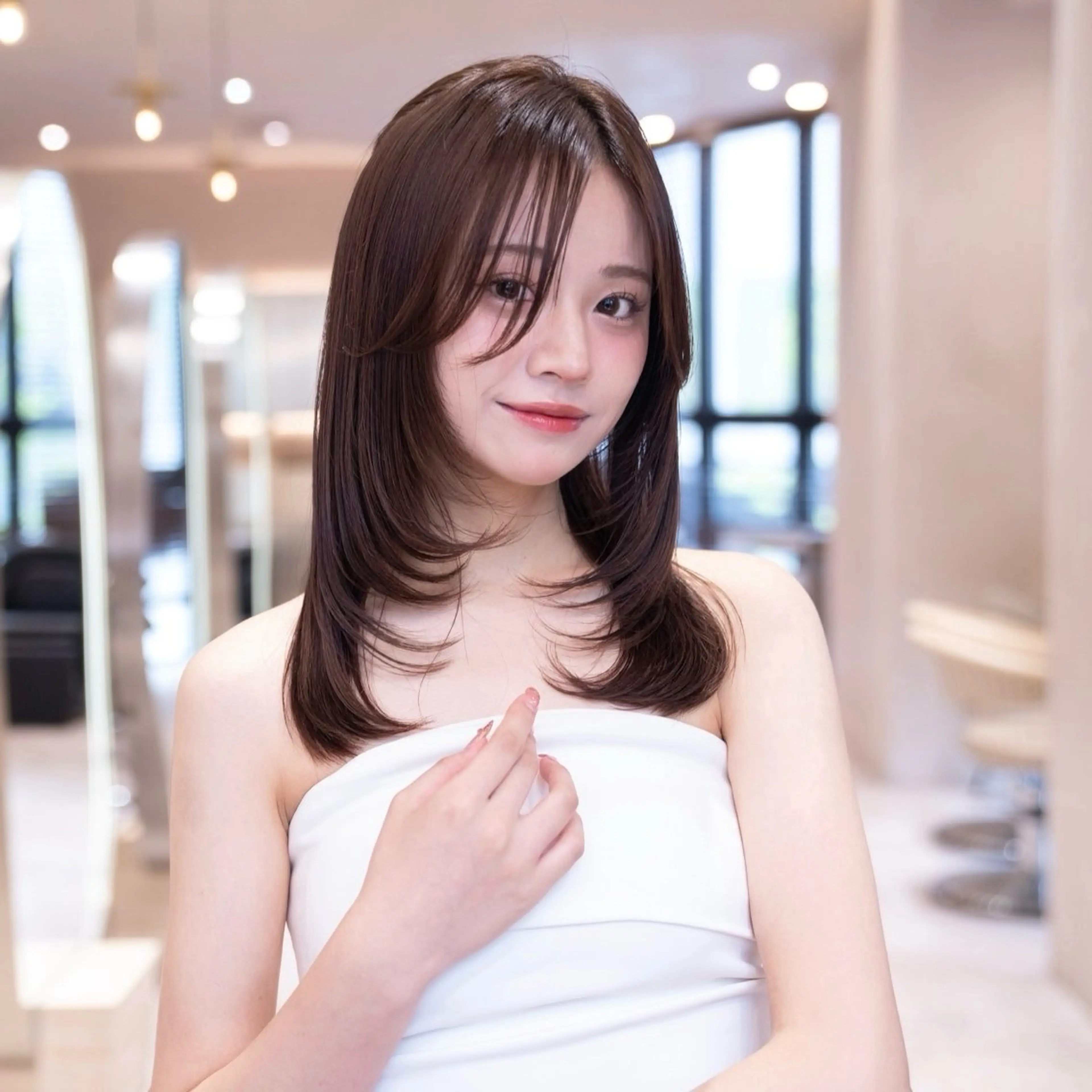 セミロング カラー 透明感カラー 韓国風ヘア レイヤーカット カット 渋谷/韓国レイヤー/ 艶カラー/nanoのヘアスタイル