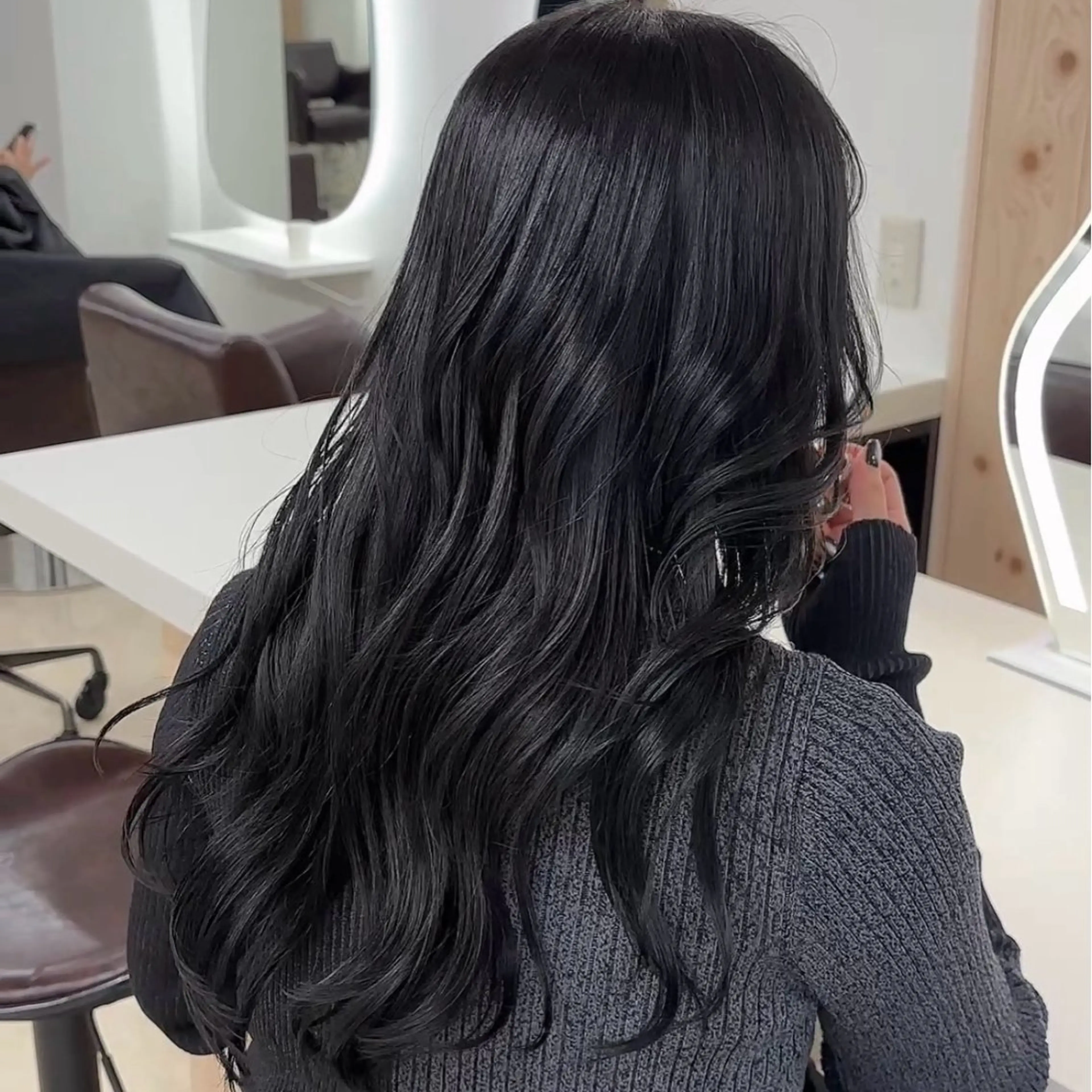 セミロング カラー カット ヘアカラー トリートメント 韓国ヘア/髪質改善/ レイヤー/ブラウンのヘアスタイル