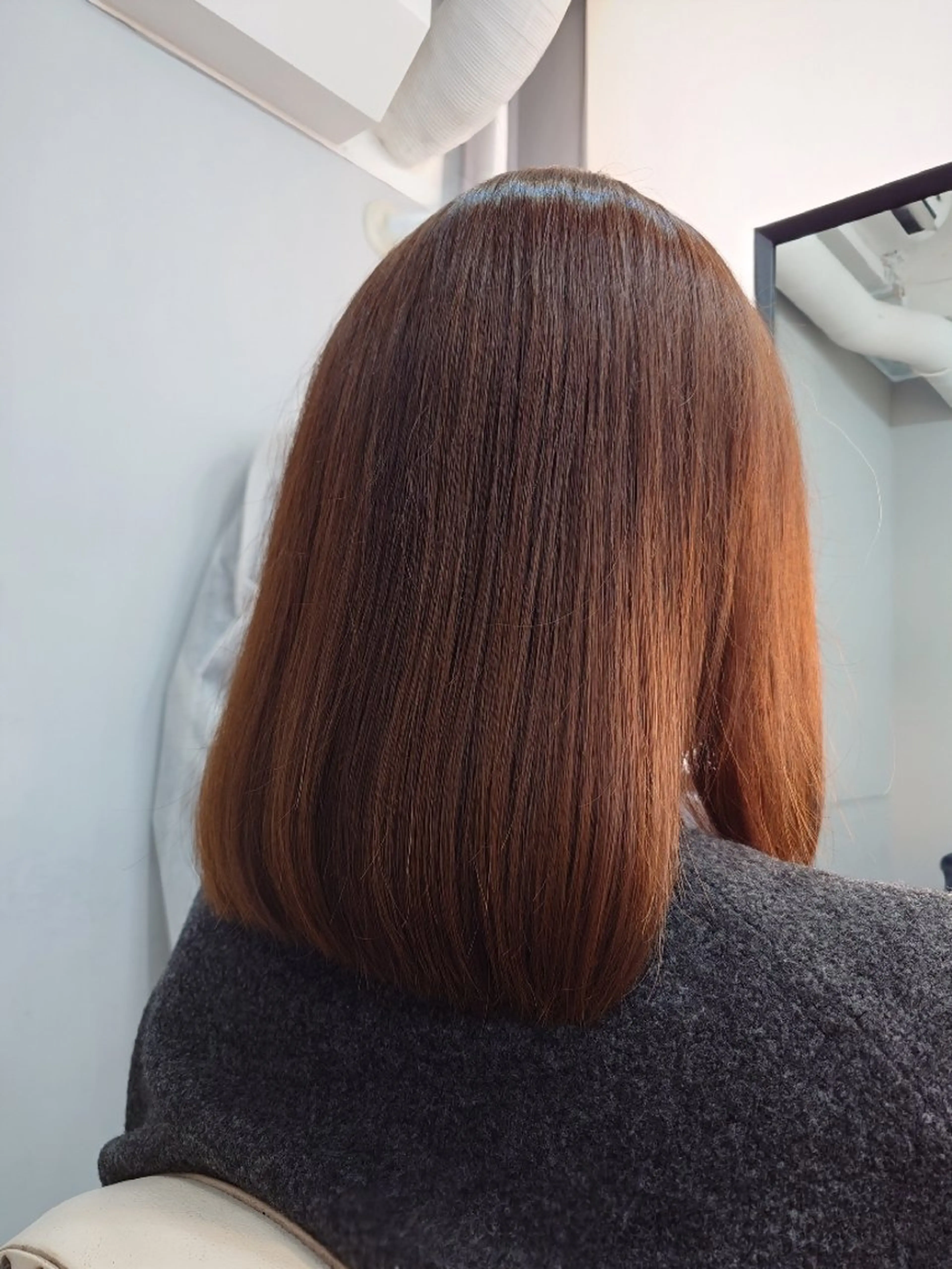 ミディアム 縮毛矯正 髪質改善・絹髪縮毛 矯正・TSUDAのヘアスタイル