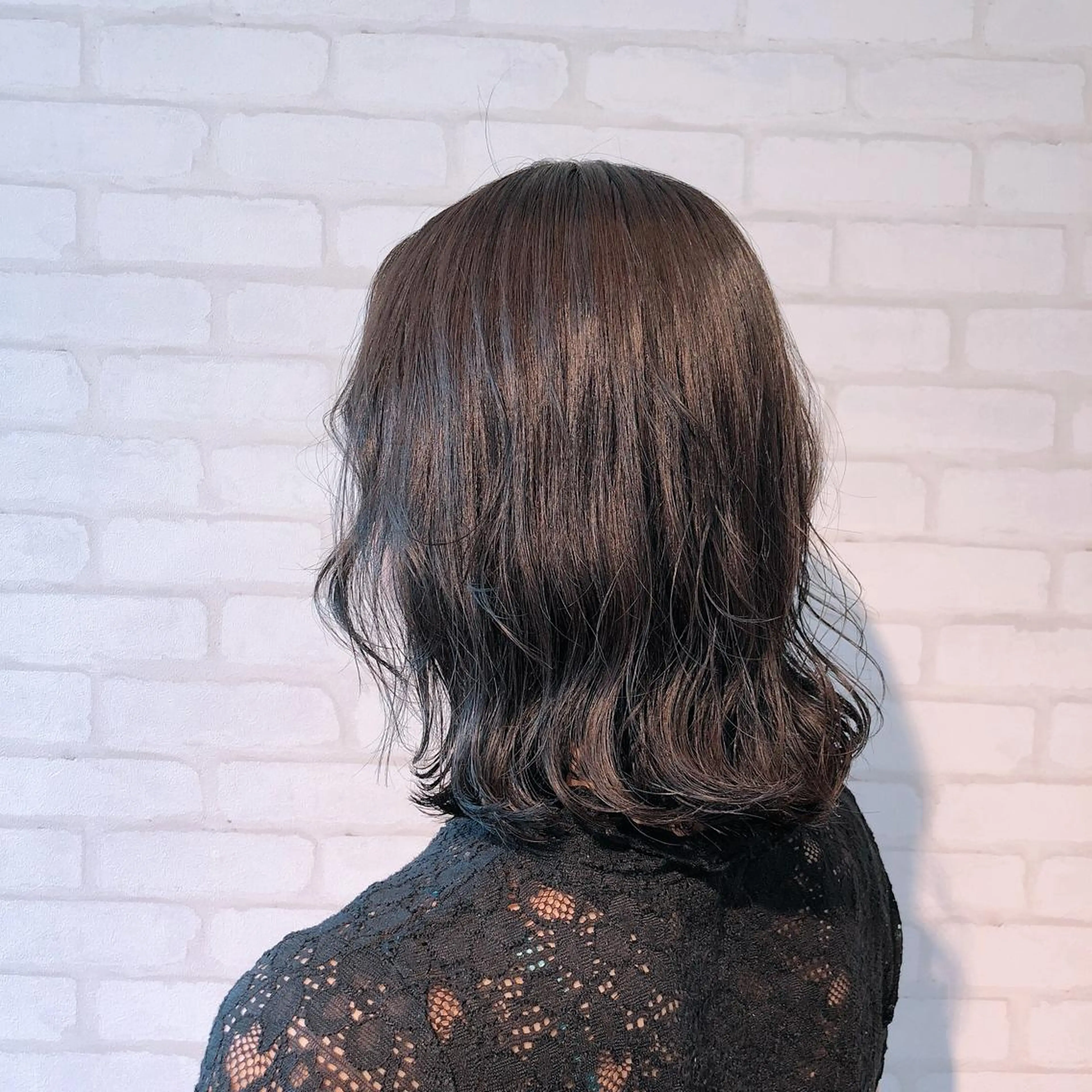 ミディアム カラー モテ前髪 タゴメ シンヤのヘアスタイル