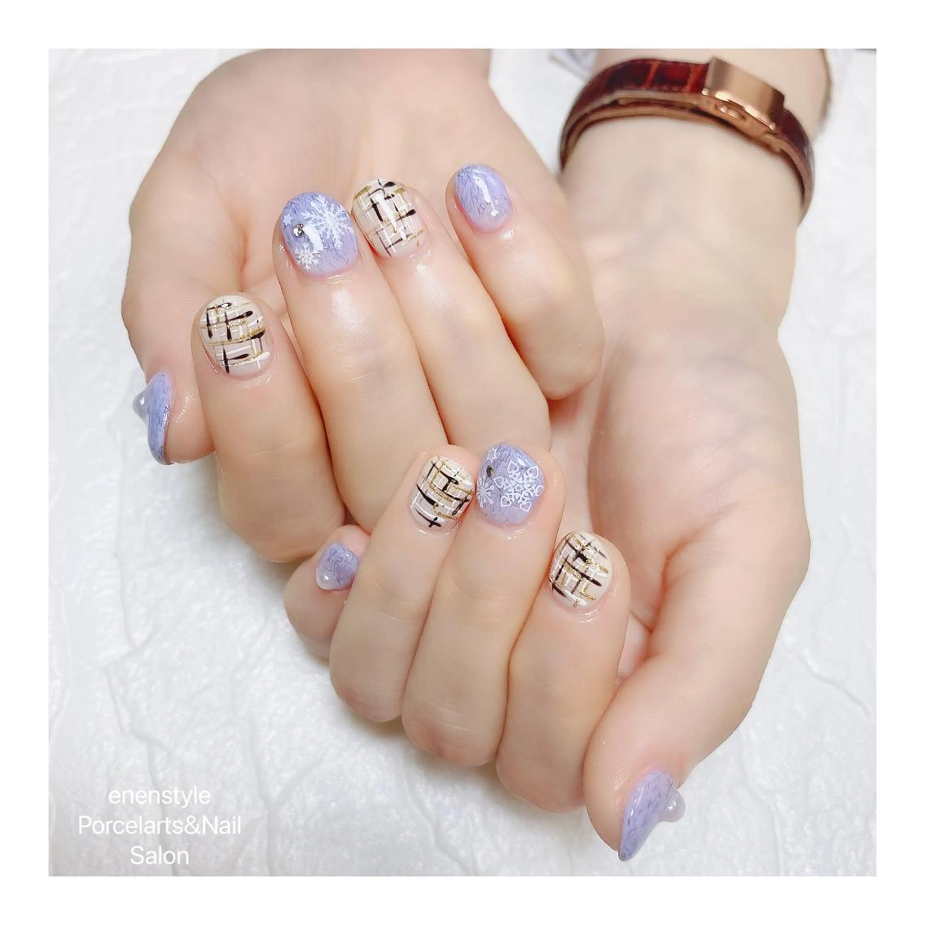 ショート ネイル 👑enen style👑のネイルデザイン