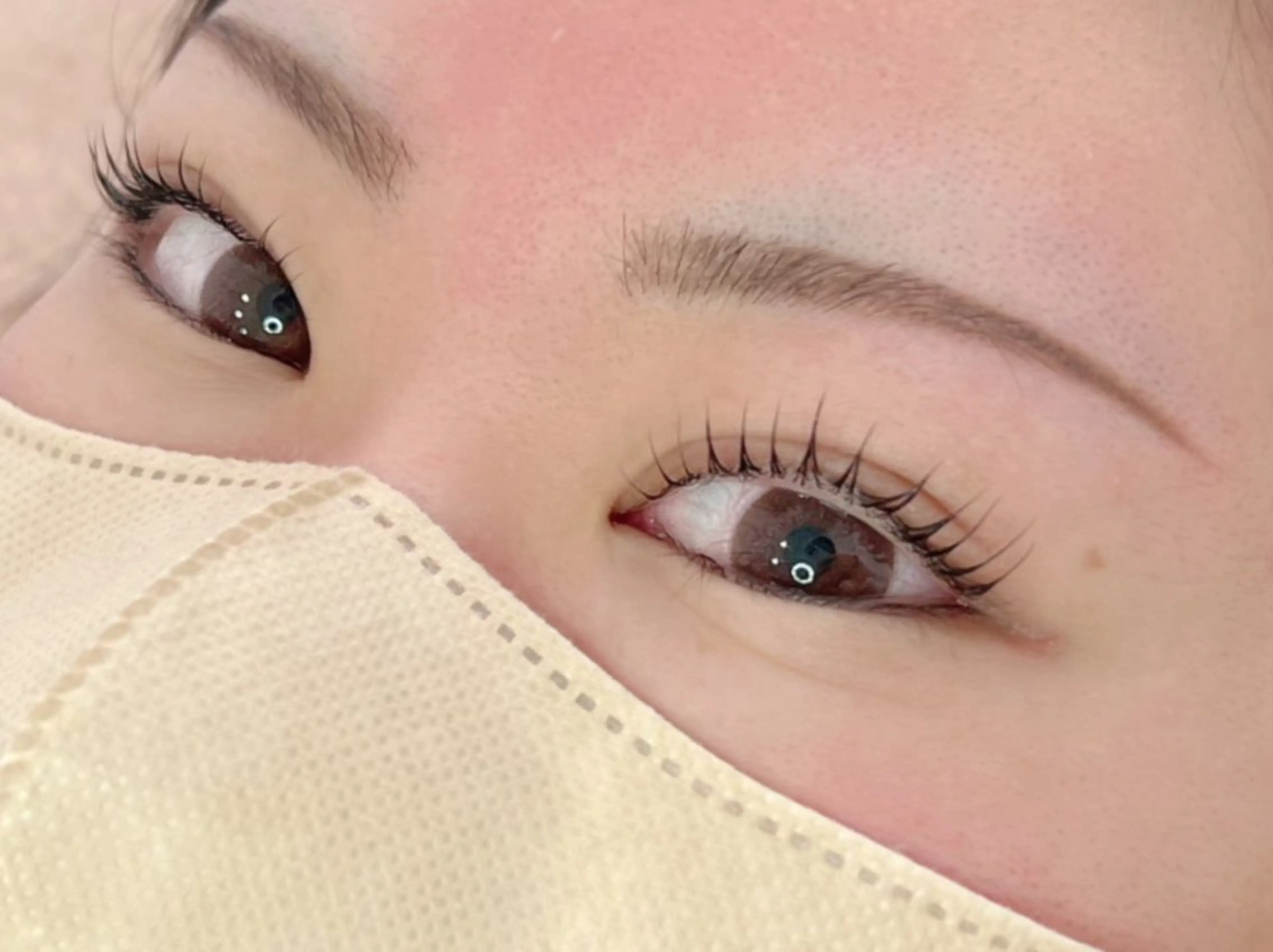 マツエク・マツパ 韓国風マツエク ナチュラル パリジェンヌラッシュリフト 村岡 芽衣のヘアスタイル