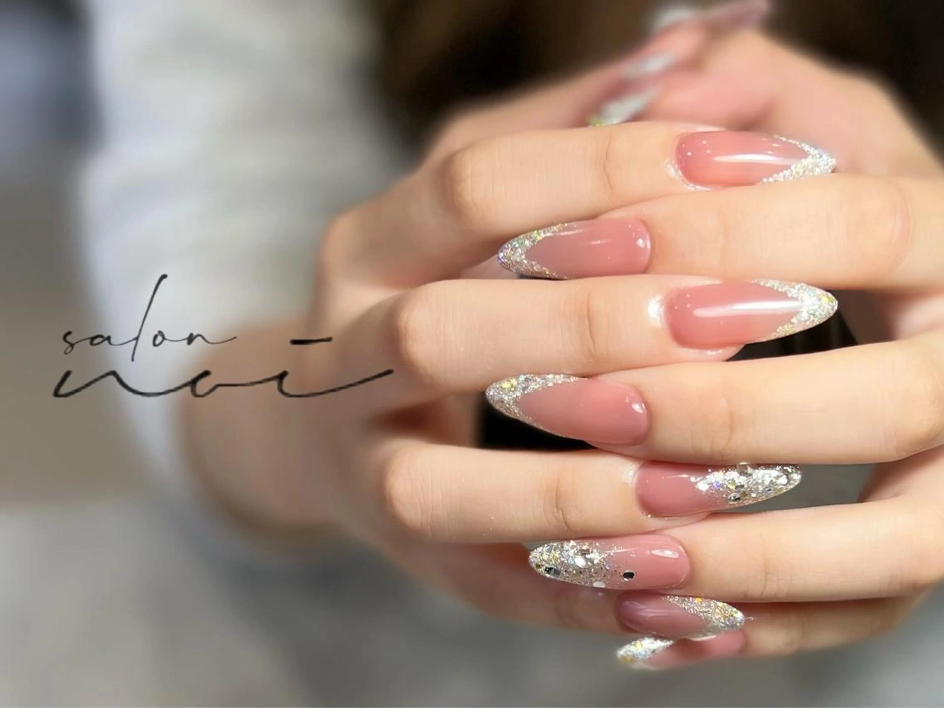 ネイル フレンチネイル ガラスフレンチ ハンドネイル salon noiのネイルデザイン