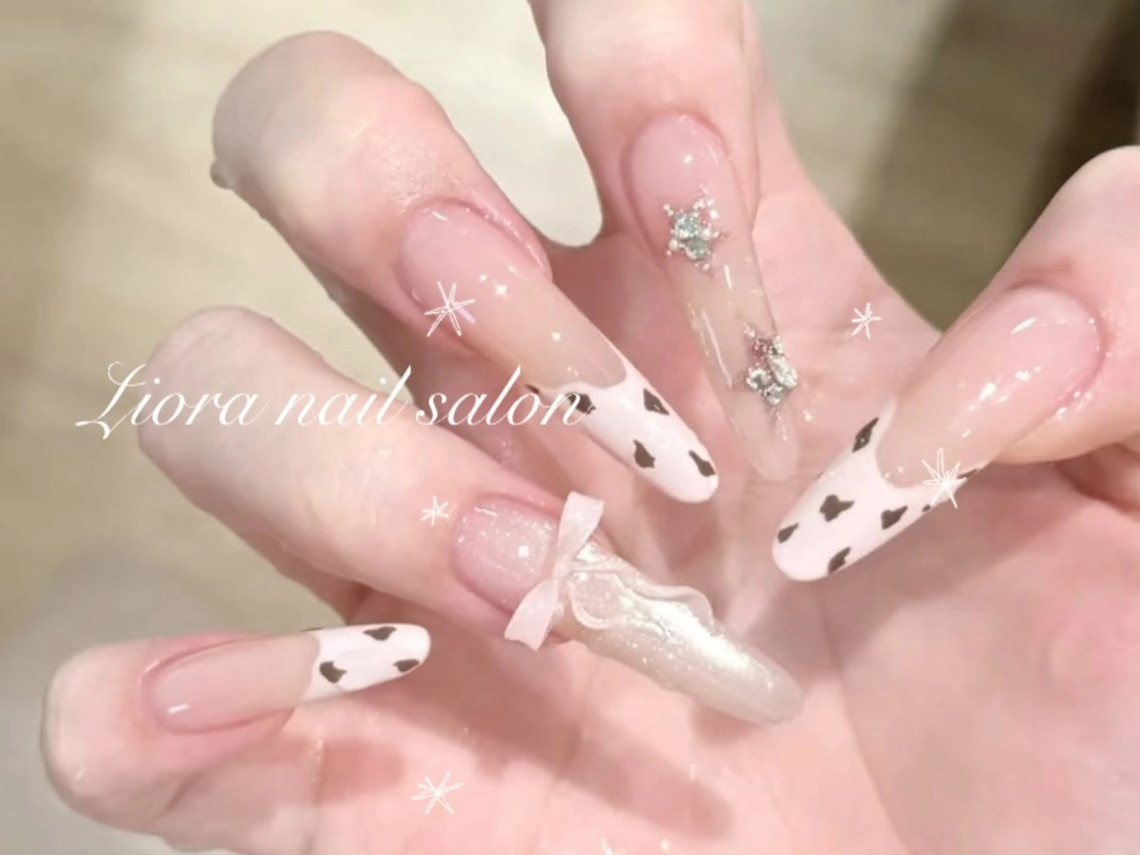 ネイル フレンチネイル ジェルネイル ガーリー グラデーション キラキラネイル ハンドネイル Liora nail スカルプ専門店のネイルデザイン