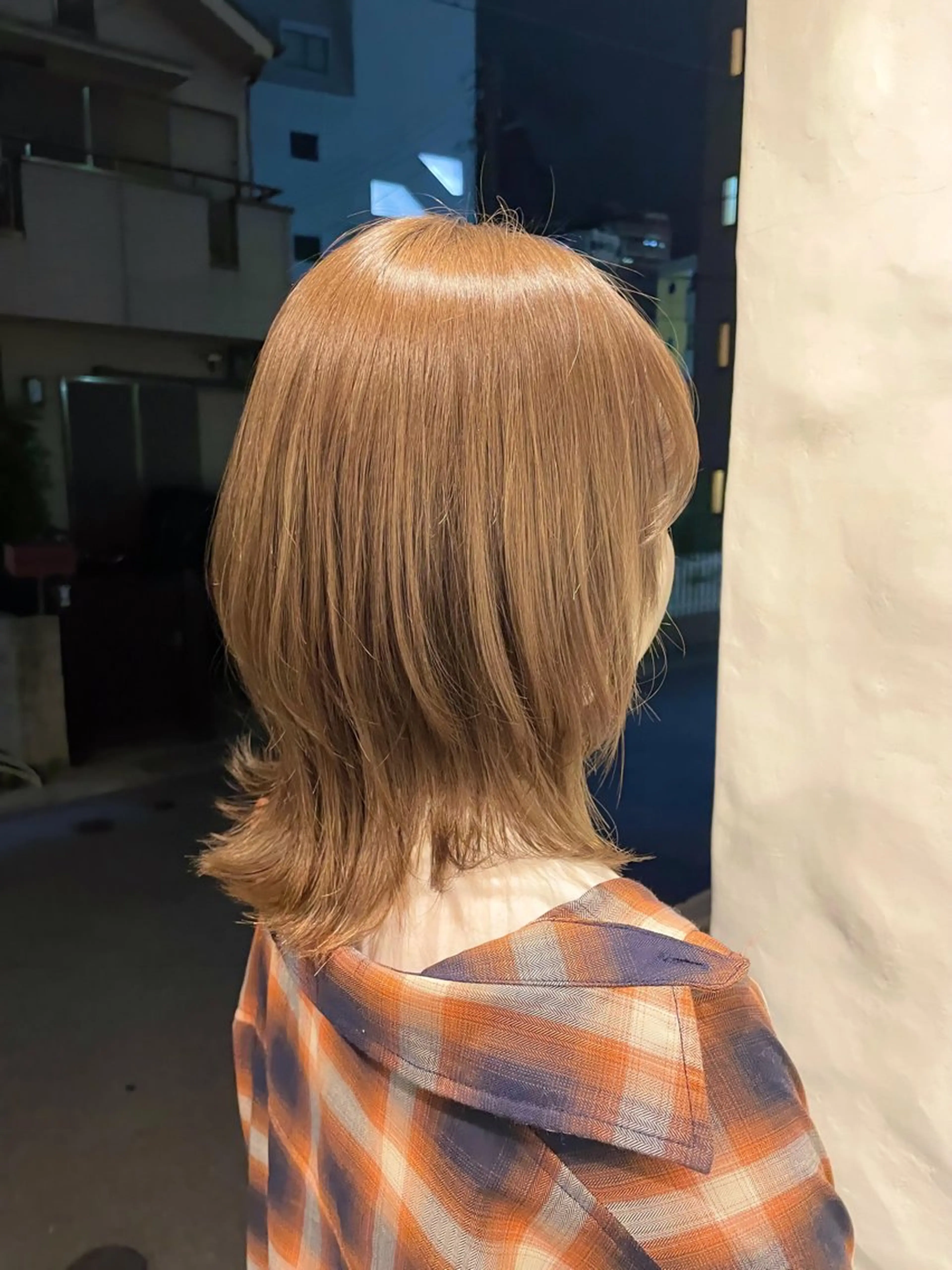ミディアム カラー 岩渕 春菜のヘアスタイル