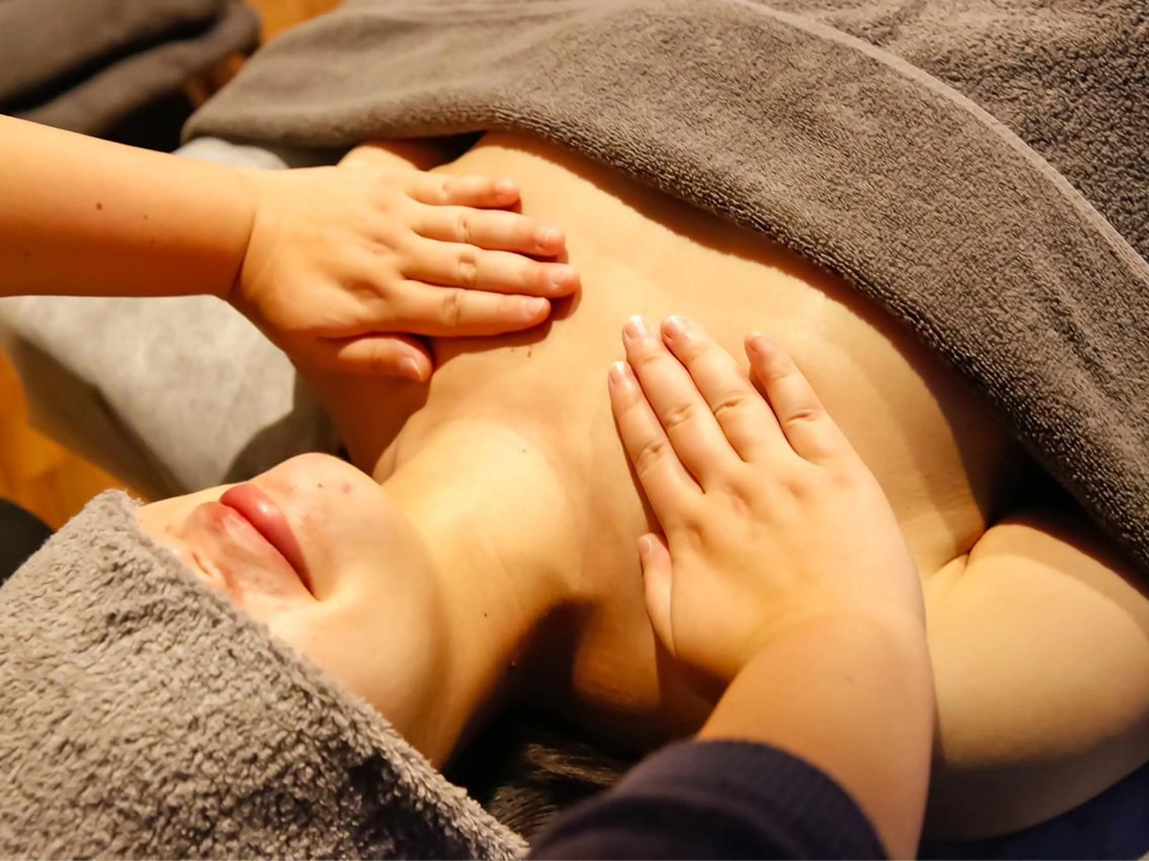 アロマリンパオイルマッサージ120分の写真