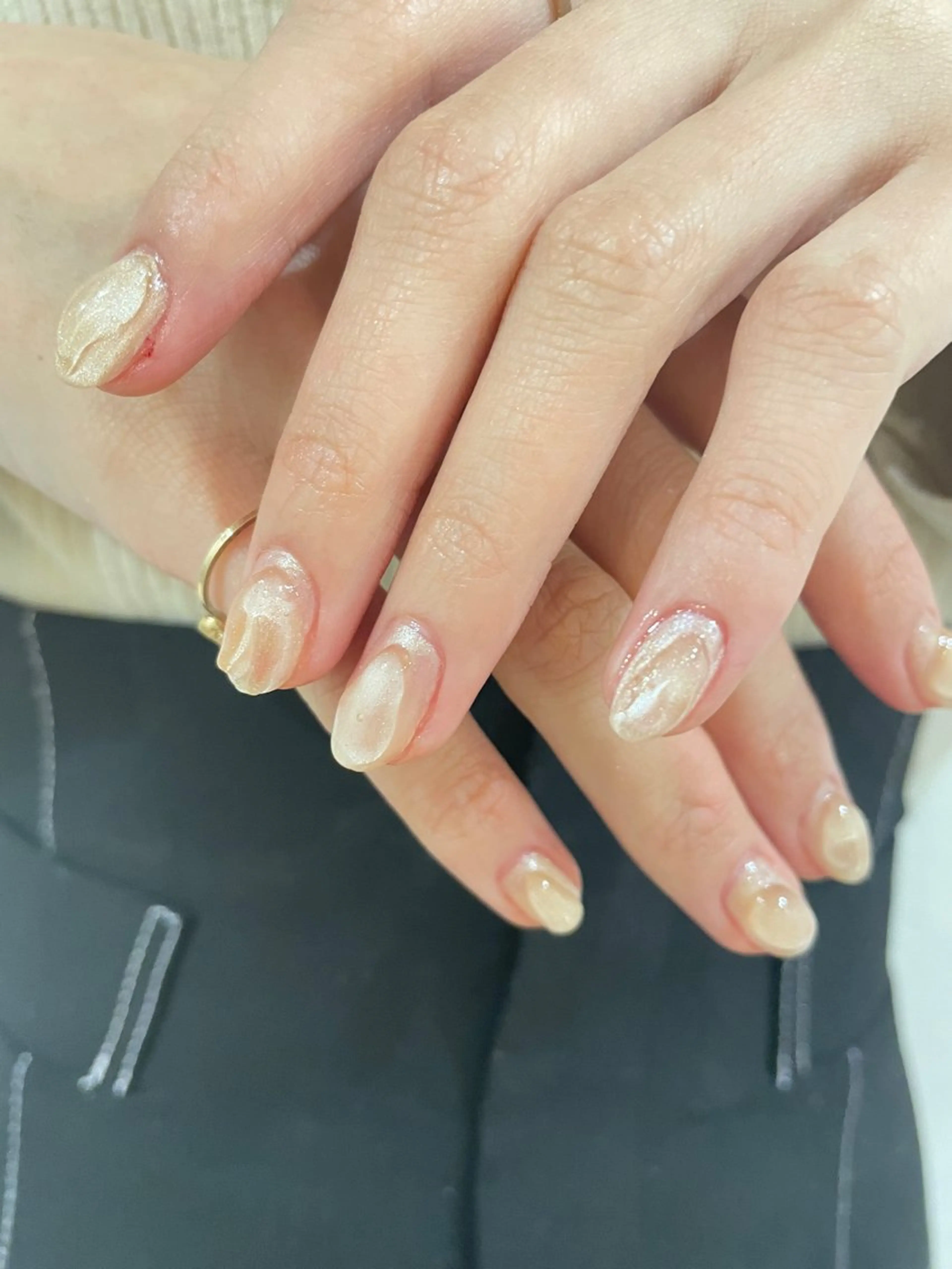 ネイル ぷっくりネイル シンプルネイル 楢本 彩耶のネイルデザイン
