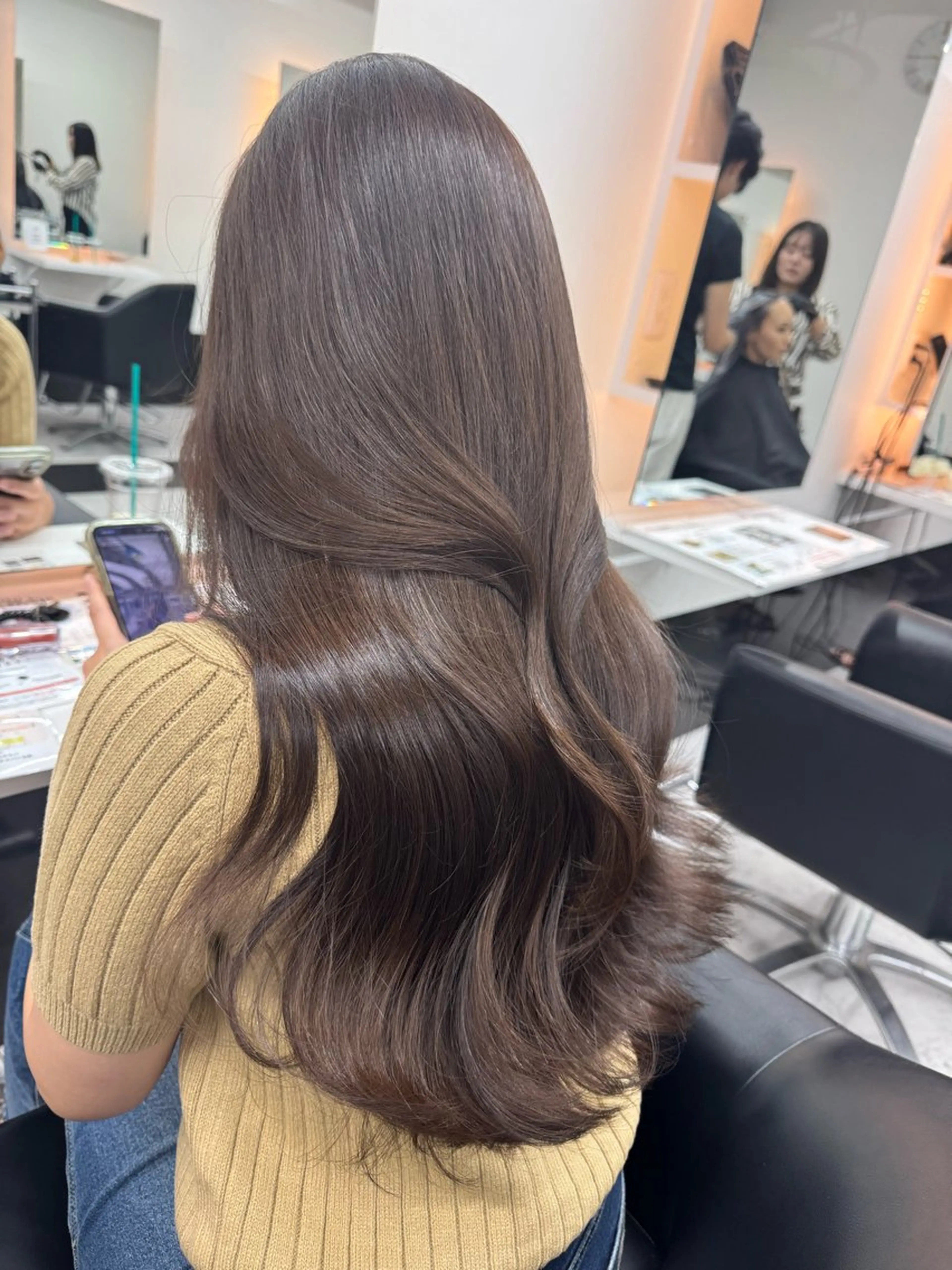 ロング カラー ベージュカラー ブリーチ ブラウンカラー ブラウンベージュ 透明感カラー カット ヘアカラー トリートメント ALEAP owl 平野 宏樹のヘアスタイル