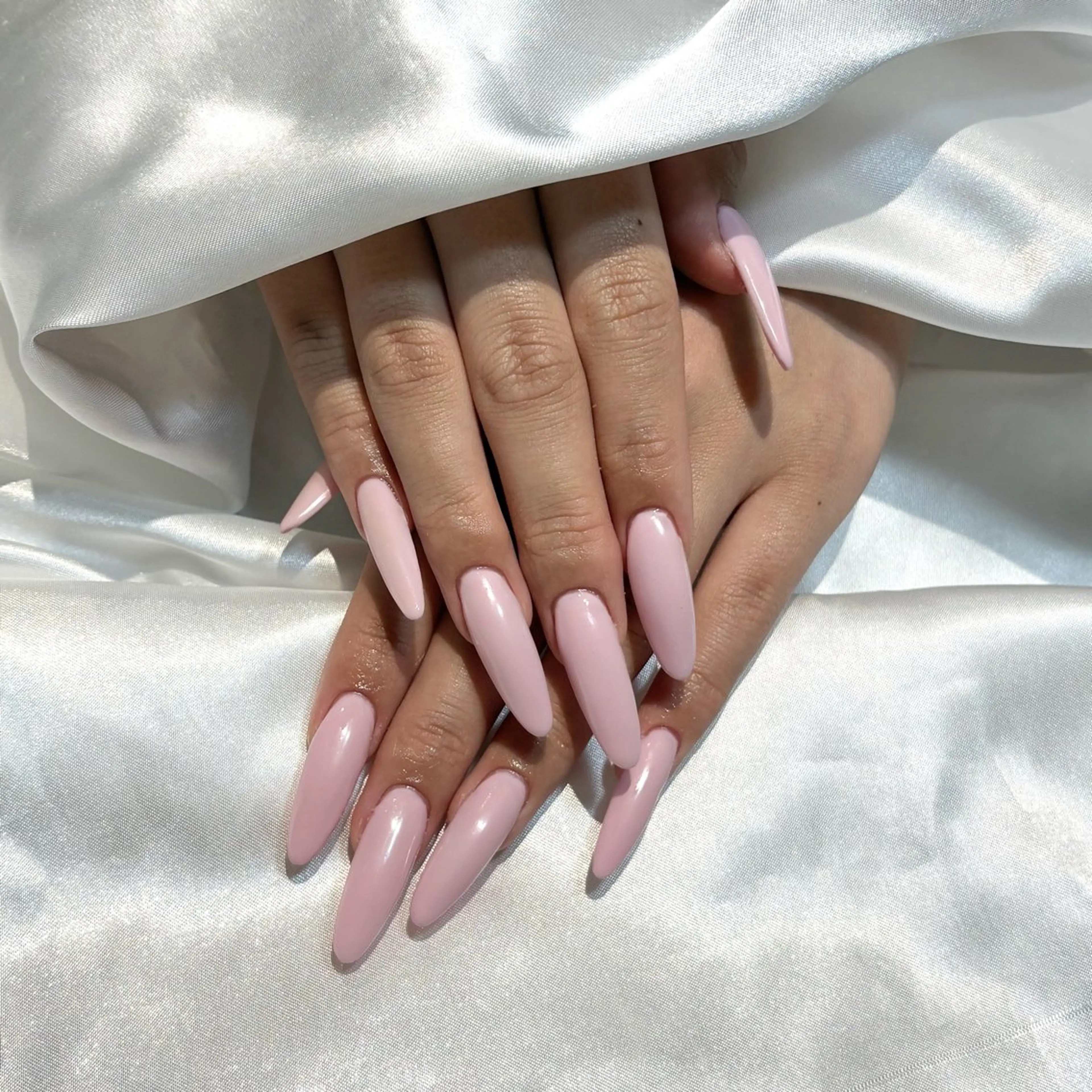 ネイル ハンドネイル WISTERIA moekaのネイルデザイン