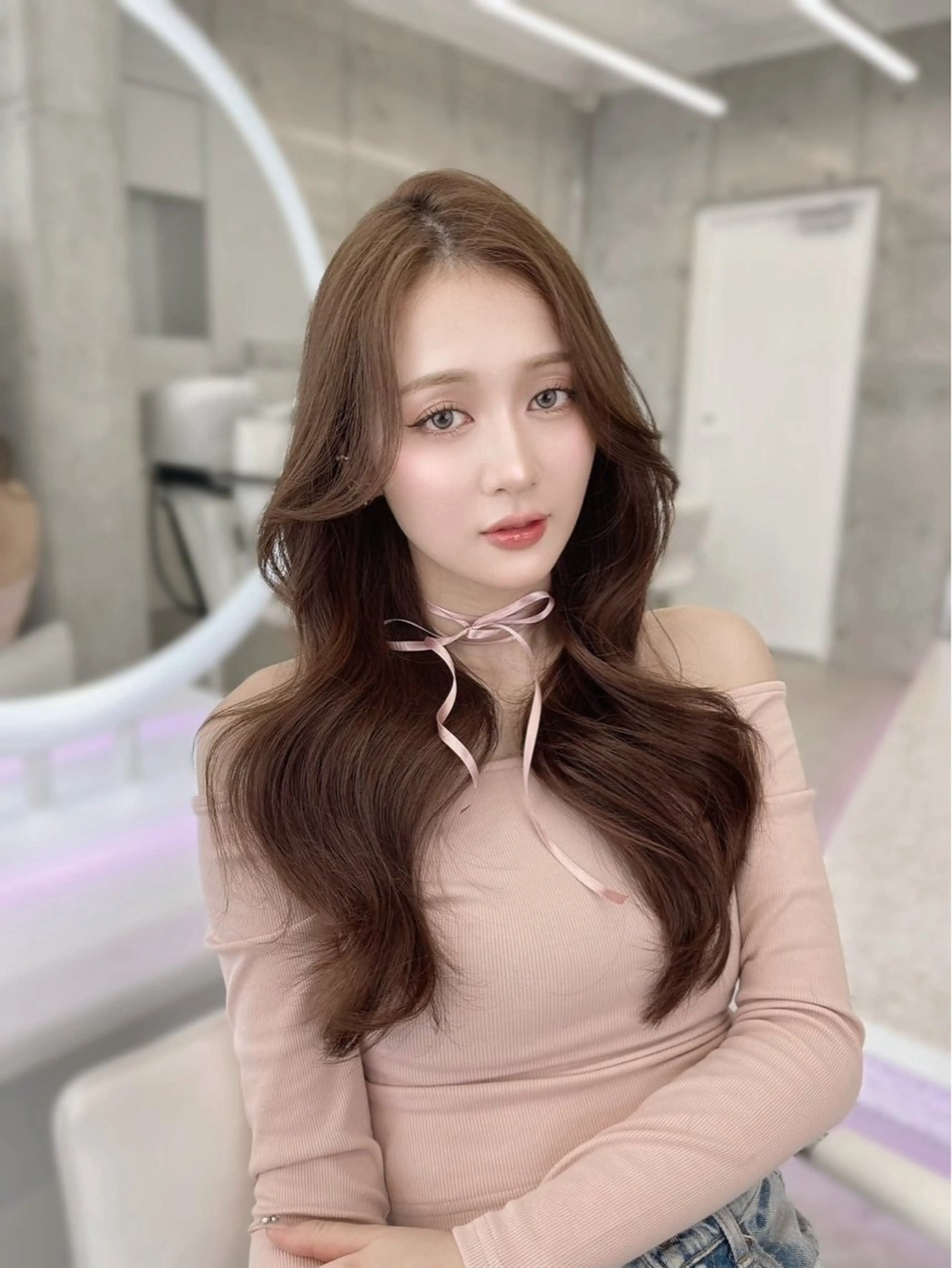 ロング カラー ブリーチ 縮毛矯正 minori🤎 ナチュラル韓国ヘアのヘアスタイル