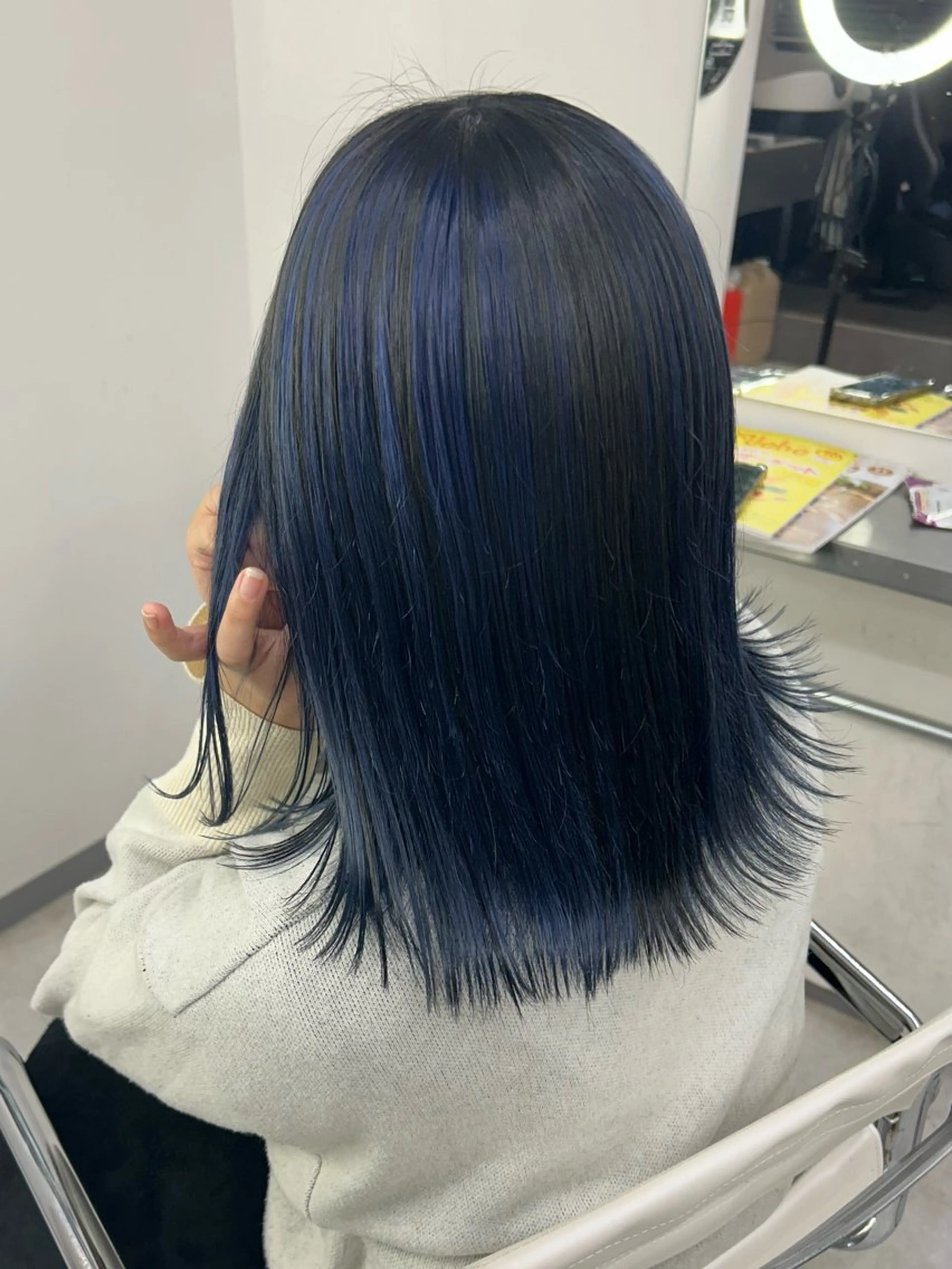 レディースカット+デザインブリーチの写真