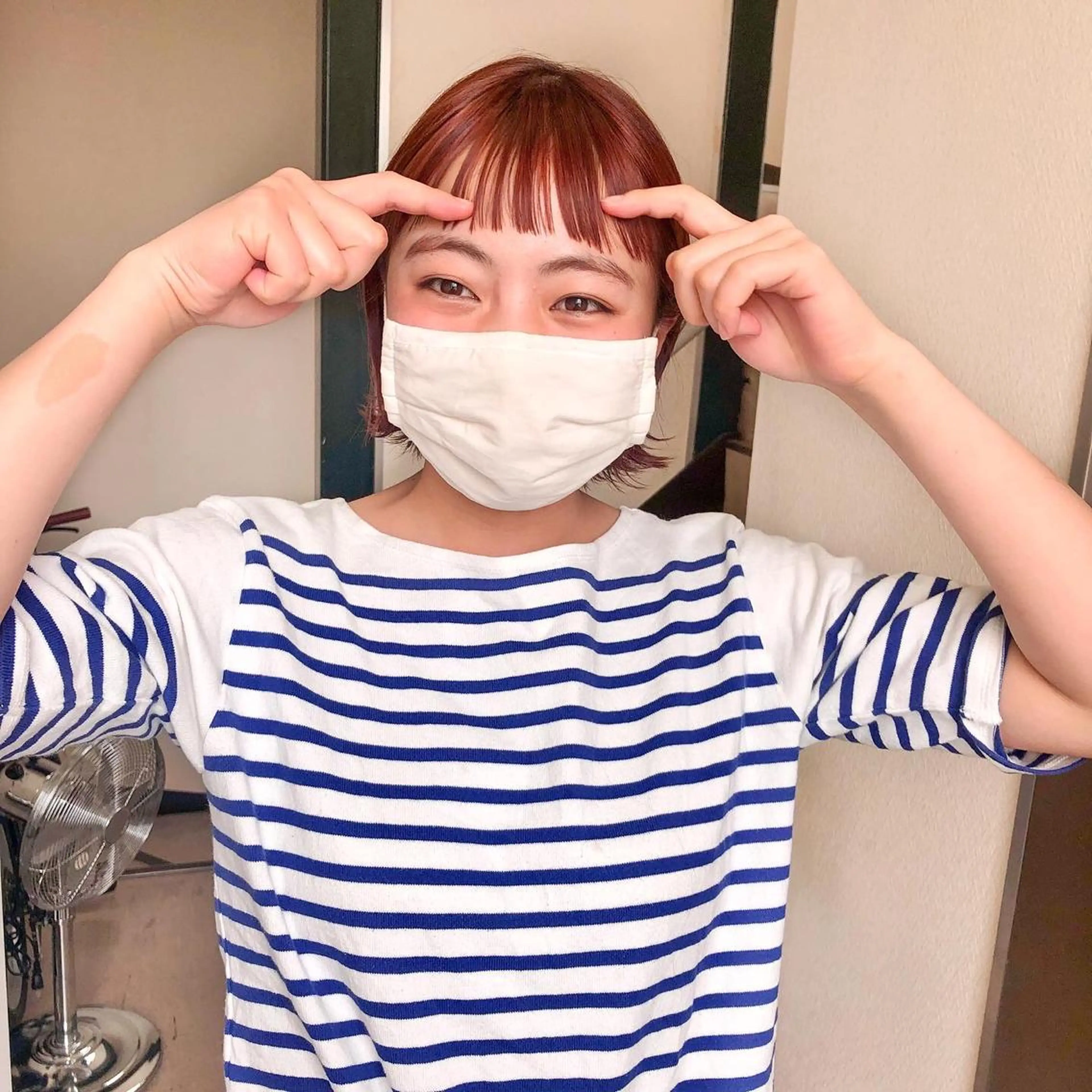 ショート カラー オレンジ ピンクカラー オン眉 ワイドバング 水野 雪 /パーマ/暖色カラーのヘアスタイル