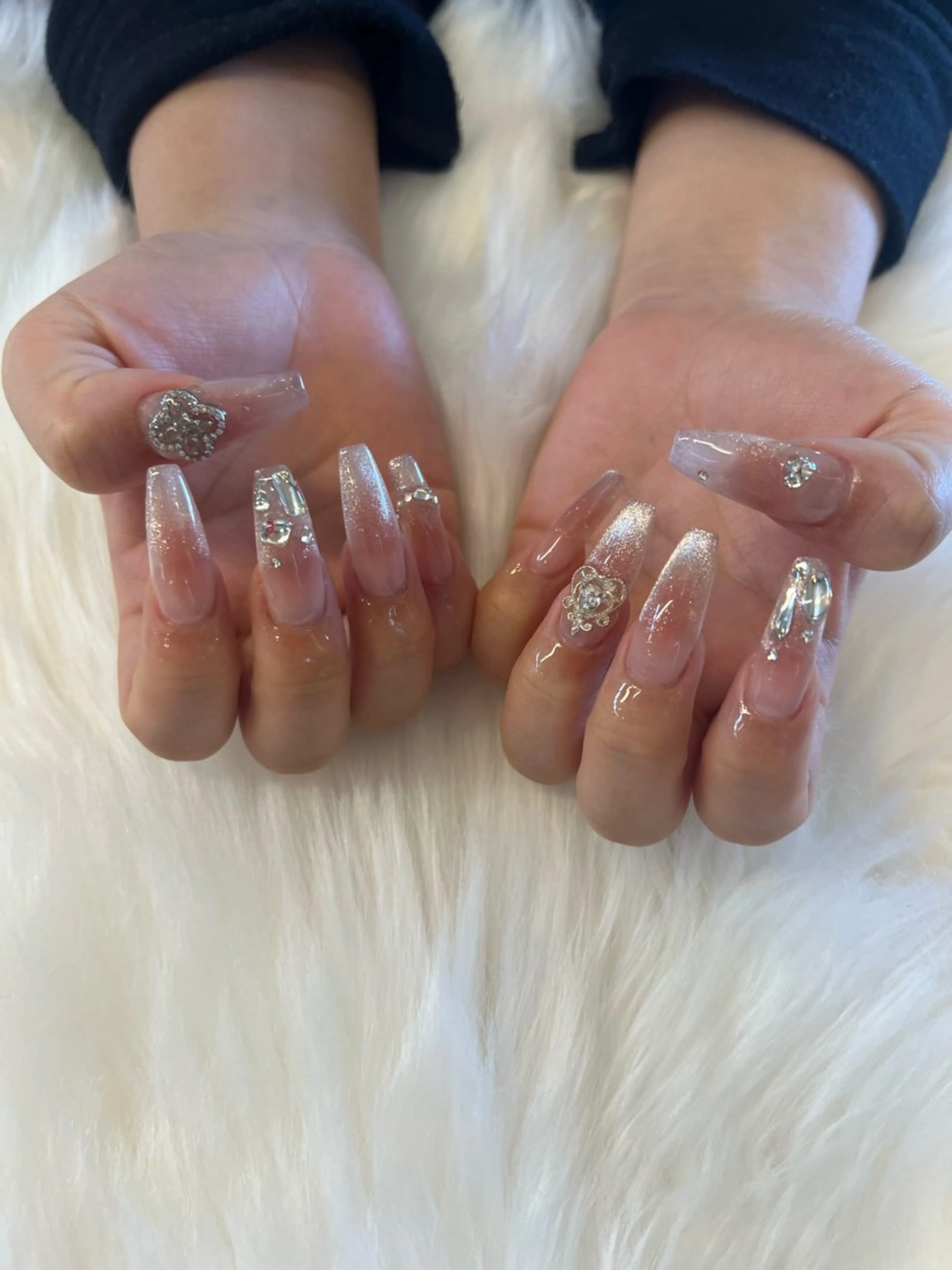 ネイル ハンドネイル ハンドケア RÊVIA所属・RÊVIA (レヴィア)のネイルデザイン