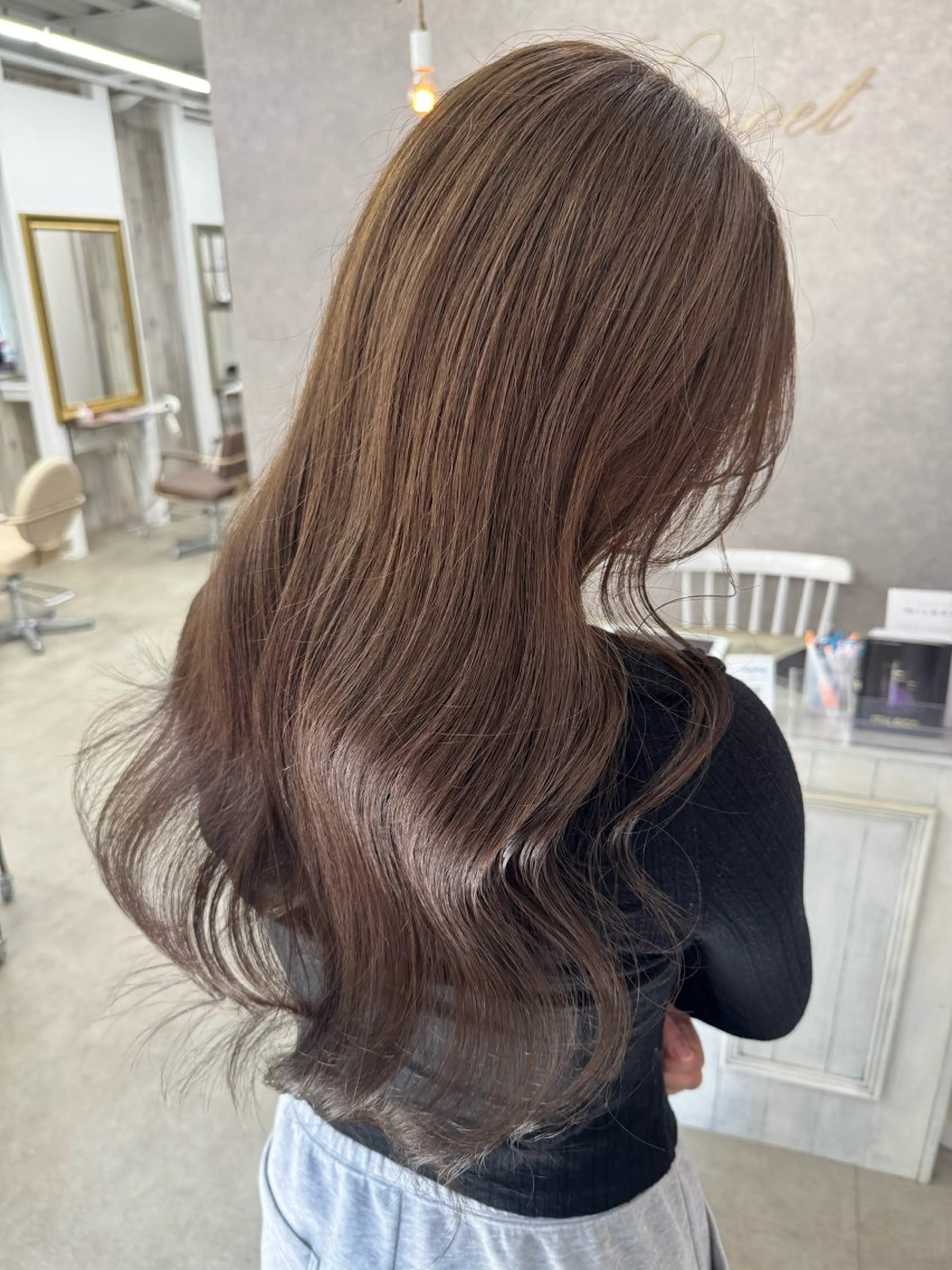 ロング カラー ヘアカラー 新垣 亜実のヘアスタイル