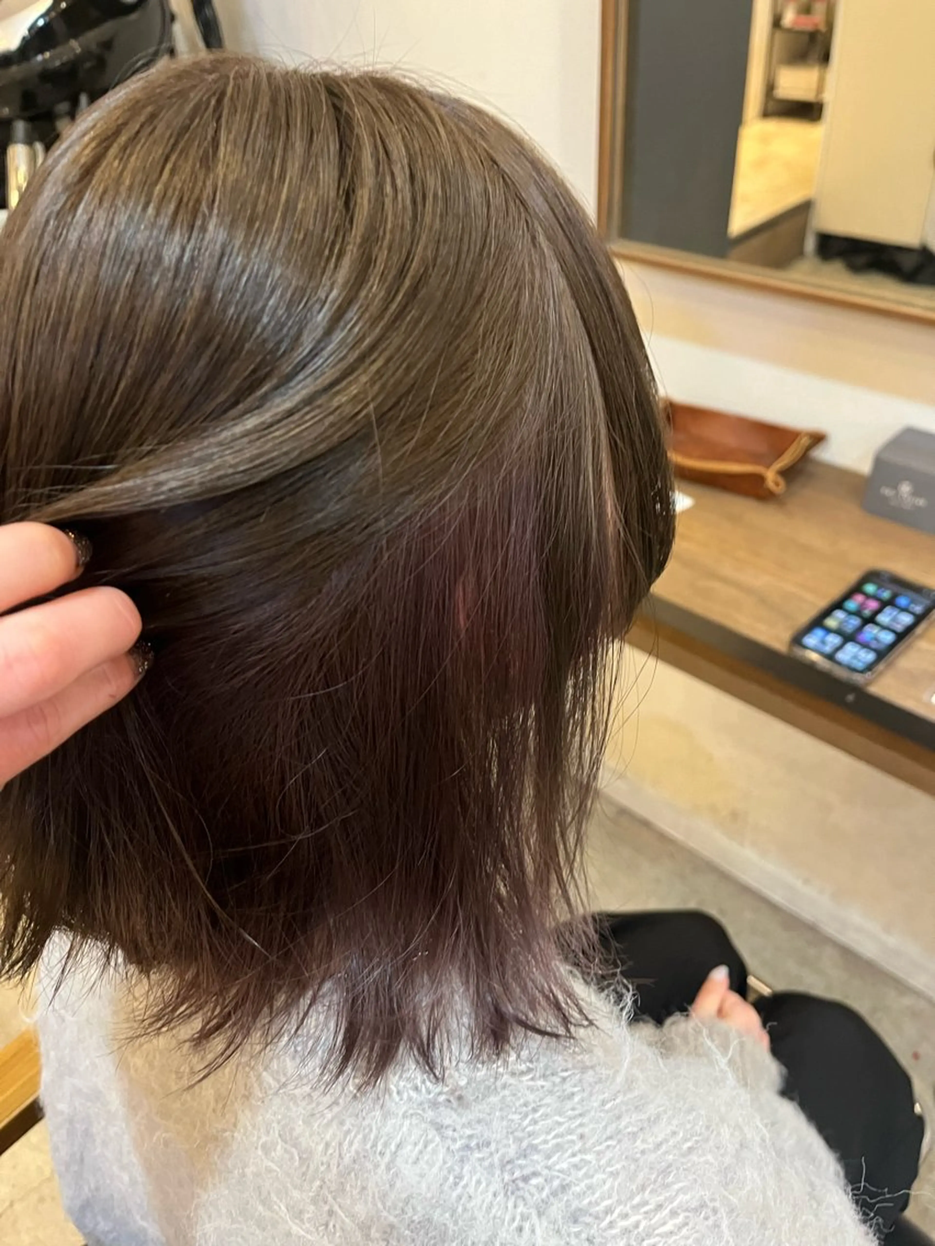 カラー 角田 南のヘアスタイル