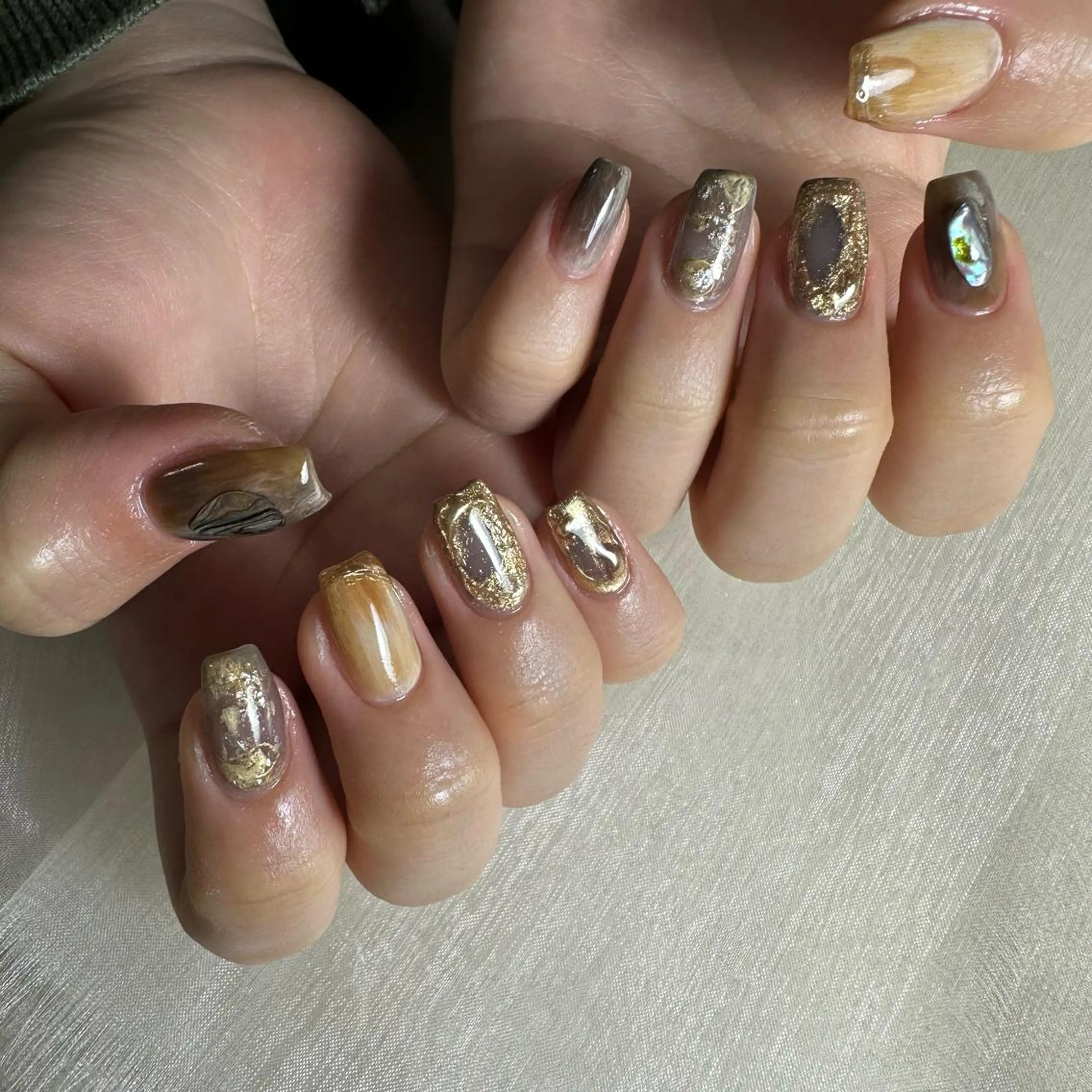 ネイル ハンドネイル 里見 麗のネイルデザイン