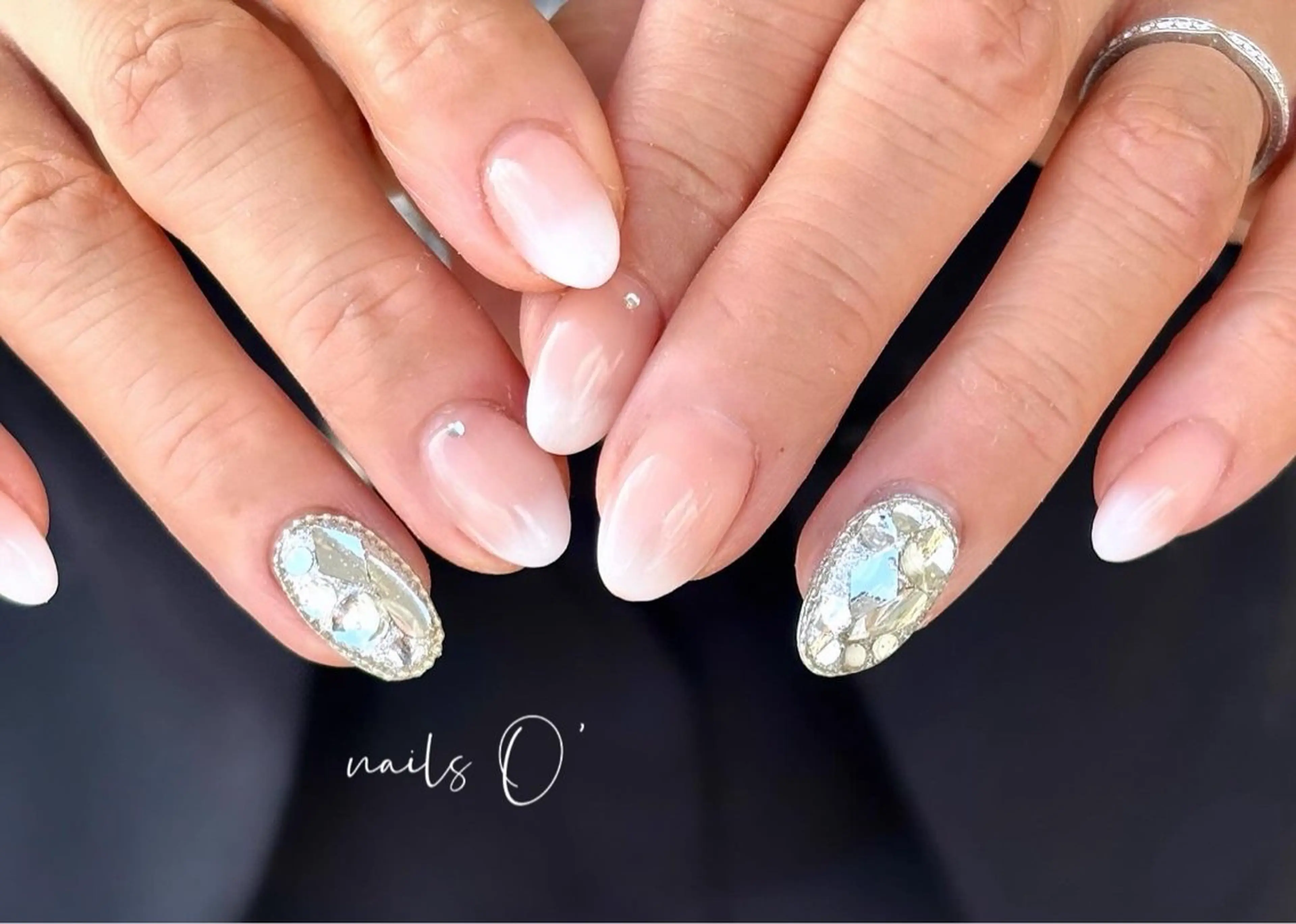 ネイル 大人可愛いネイル🎗 Hinaのネイルデザイン