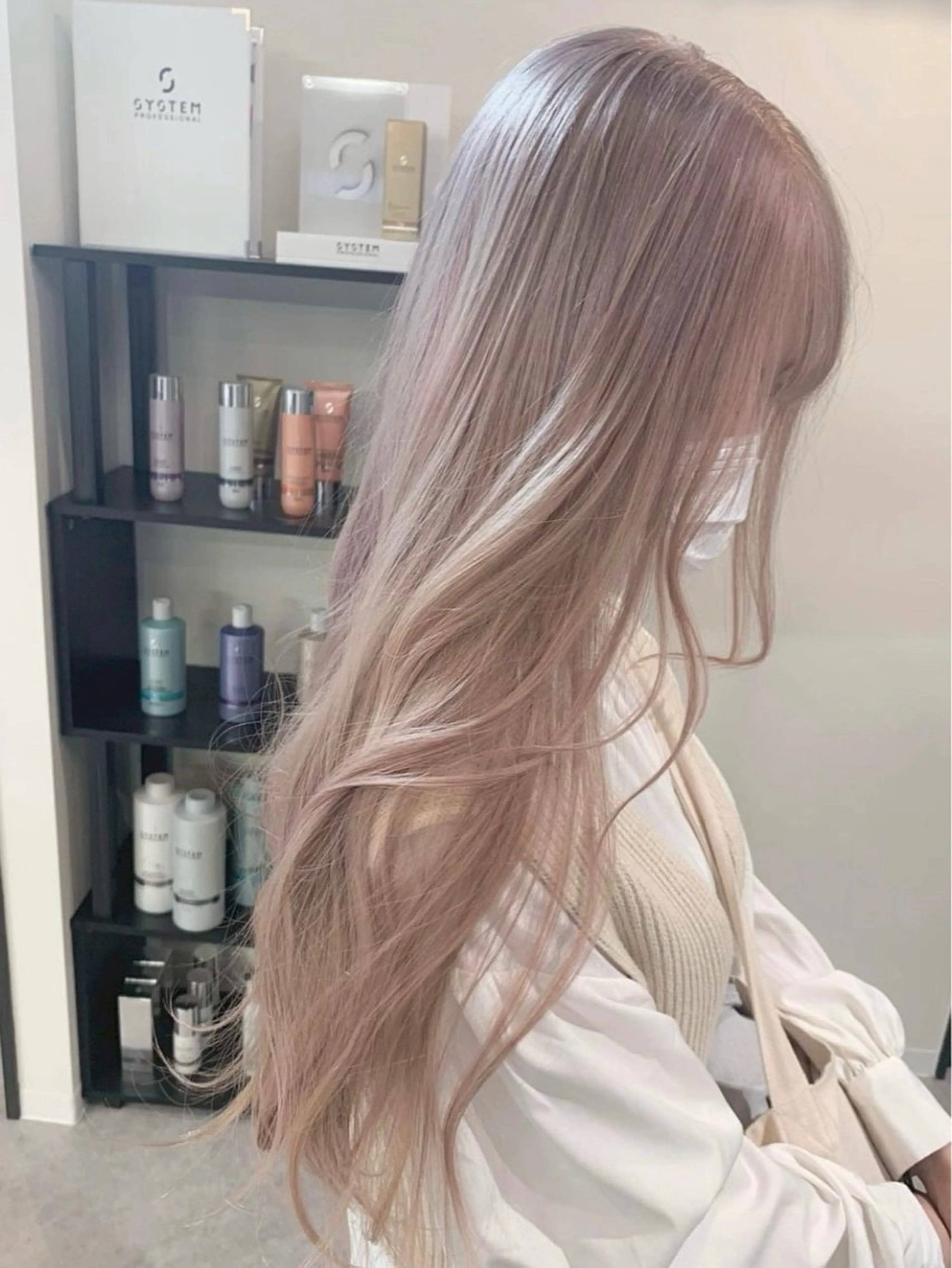 ロング shuse /艶カラー  栄のヘアスタイル