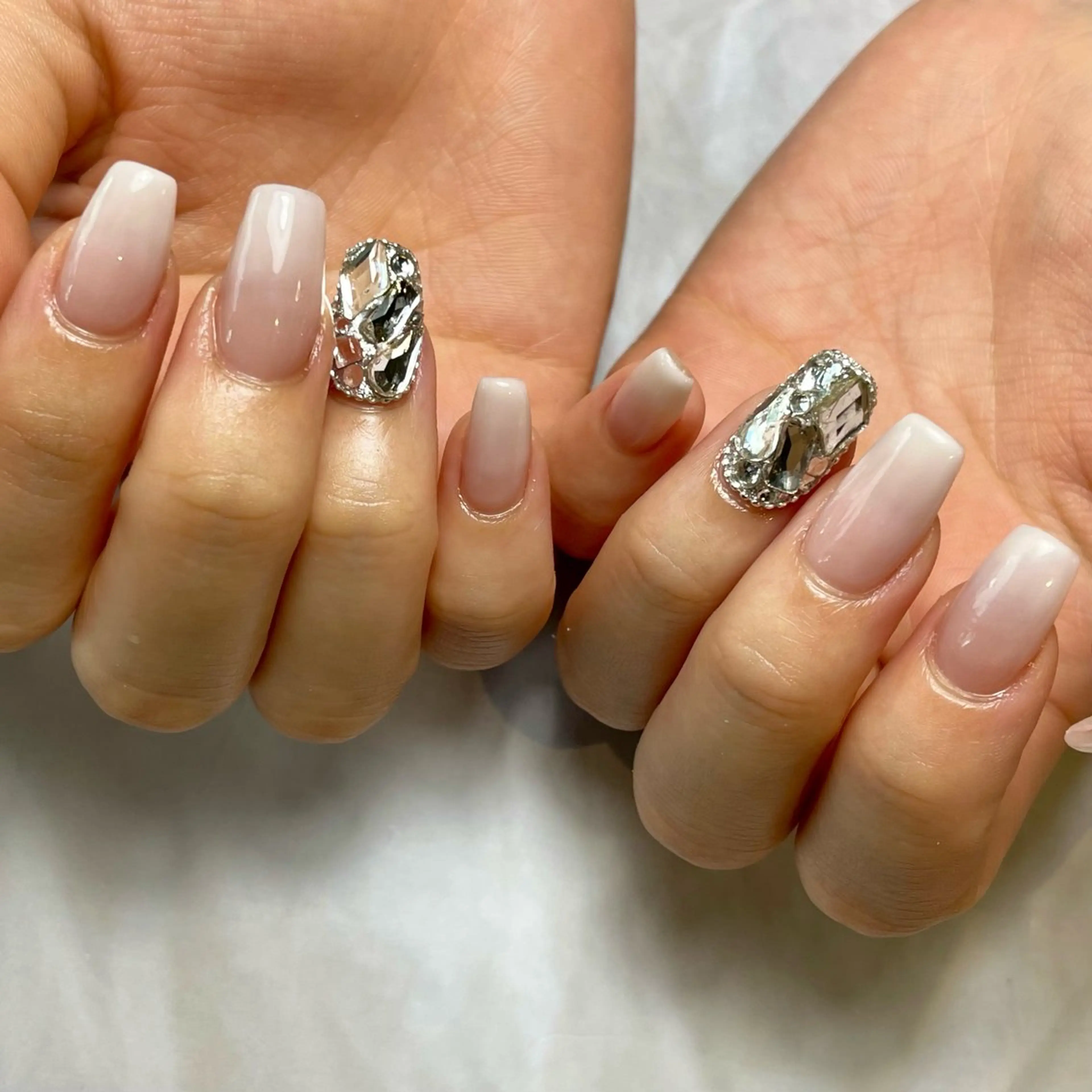 ネイル 持ち込み ハンドネイル Reflection marikoのネイルデザイン