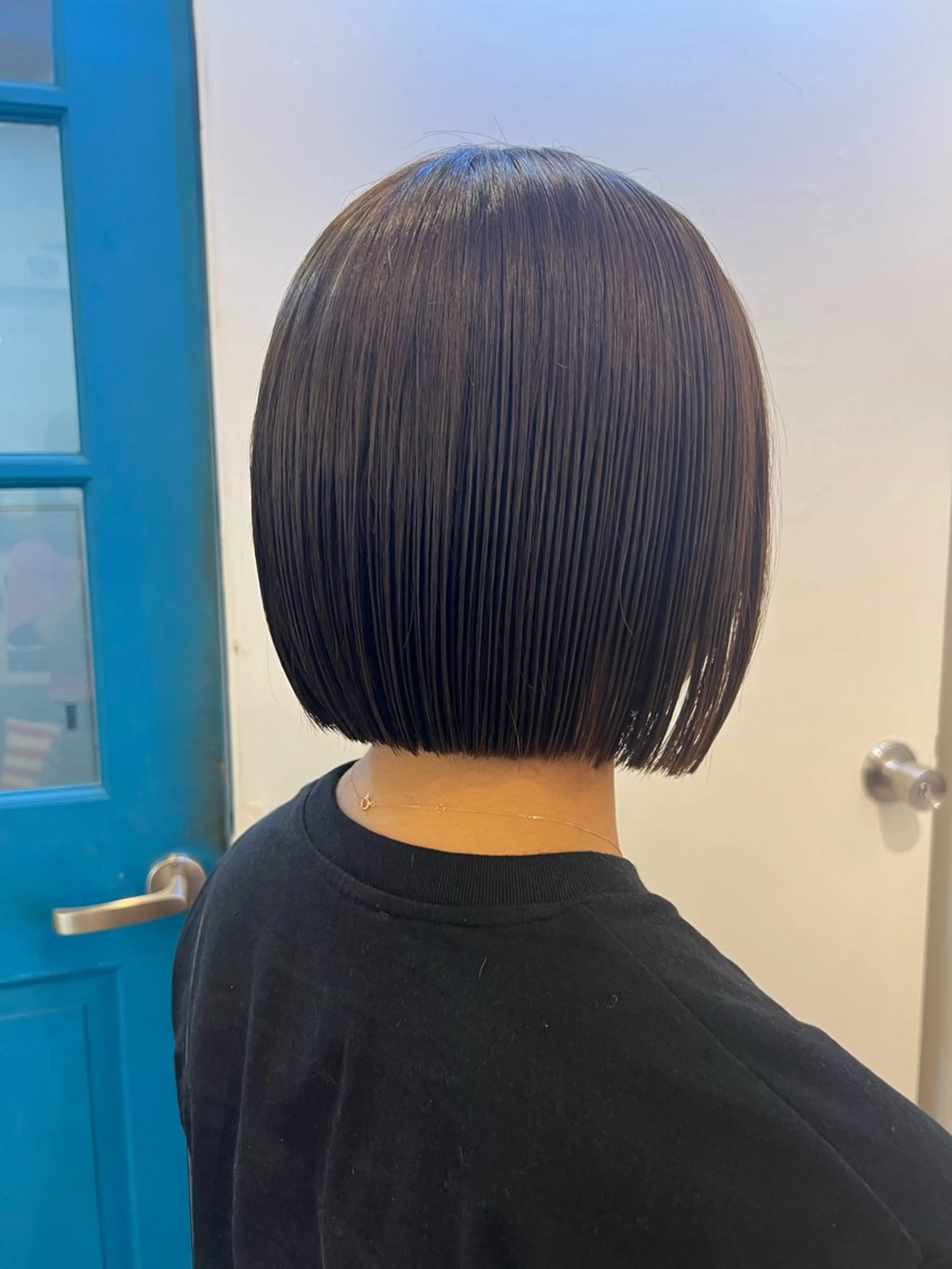 ショート カラー デザインカラー イヤリングカラー ハイライトカラー ボブ 顔周りカット カット ヘアカラー トリートメント KANA/ボブ/ インナーカラー/艶髪のヘアスタイル