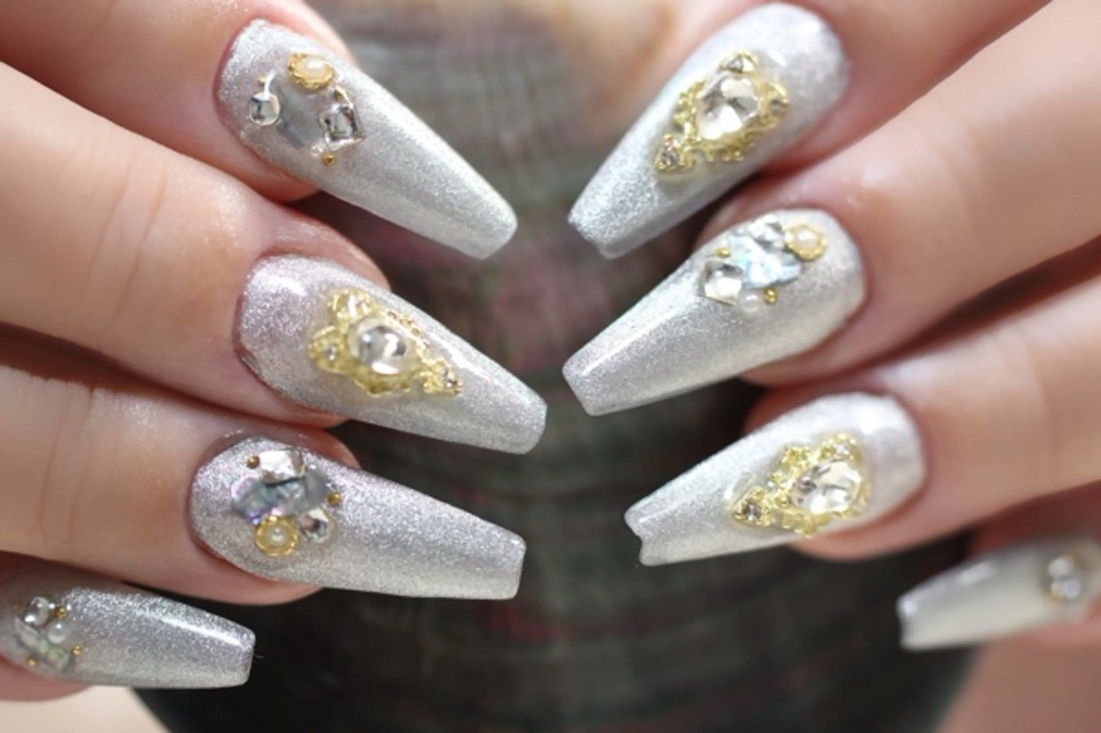 ネイル アートネイル マグネットネイル スカルプネイル しみ えんのネイルデザイン