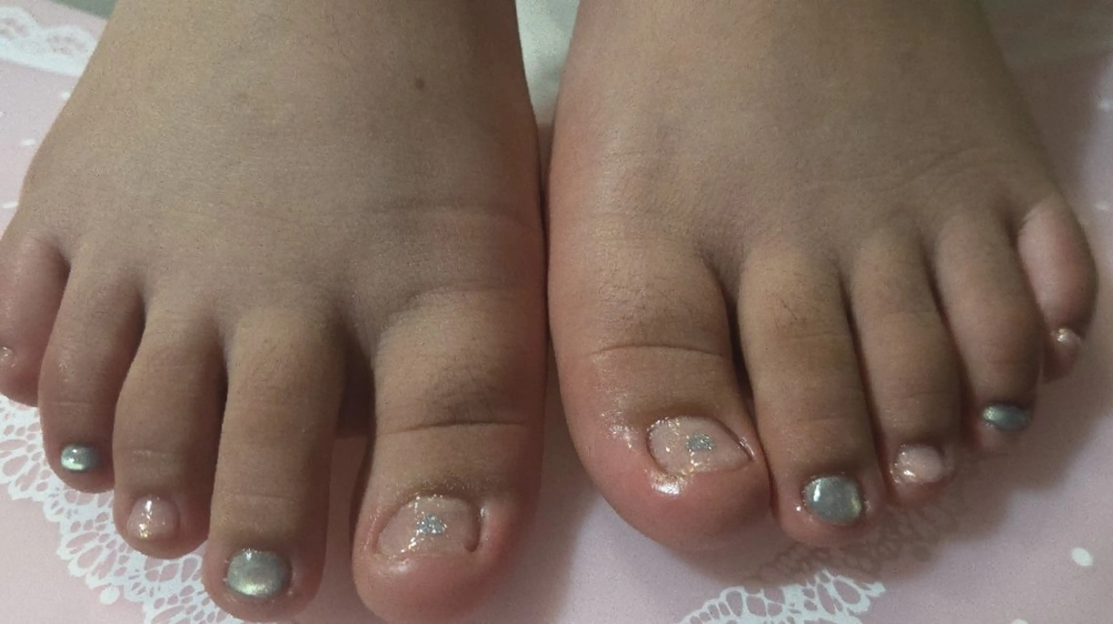 ネイル フットネイル キラキラネイル シンプルネイル nailsaron kohiroのネイルデザイン