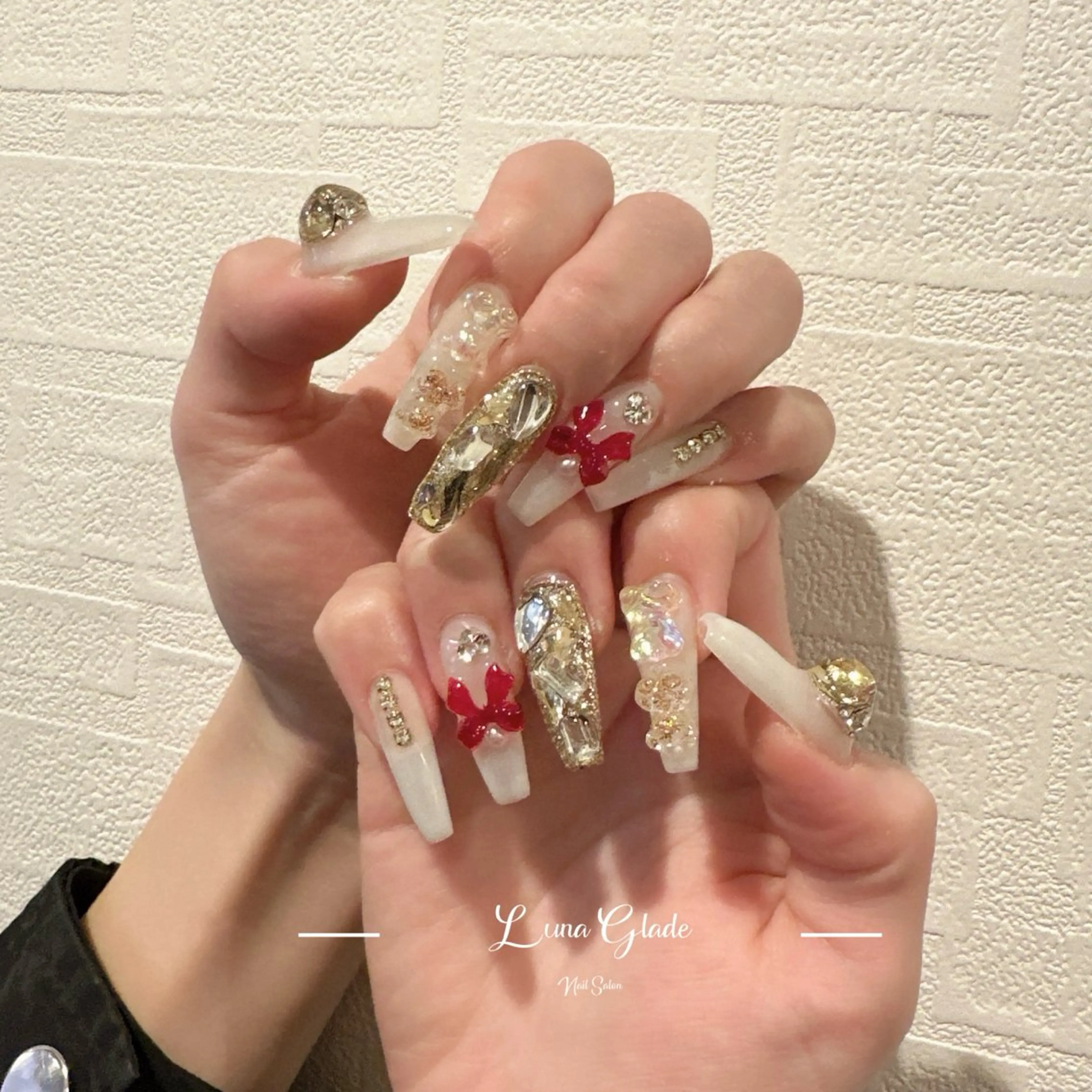 ネイル ハンドネイル Luna Gladeのネイルデザイン