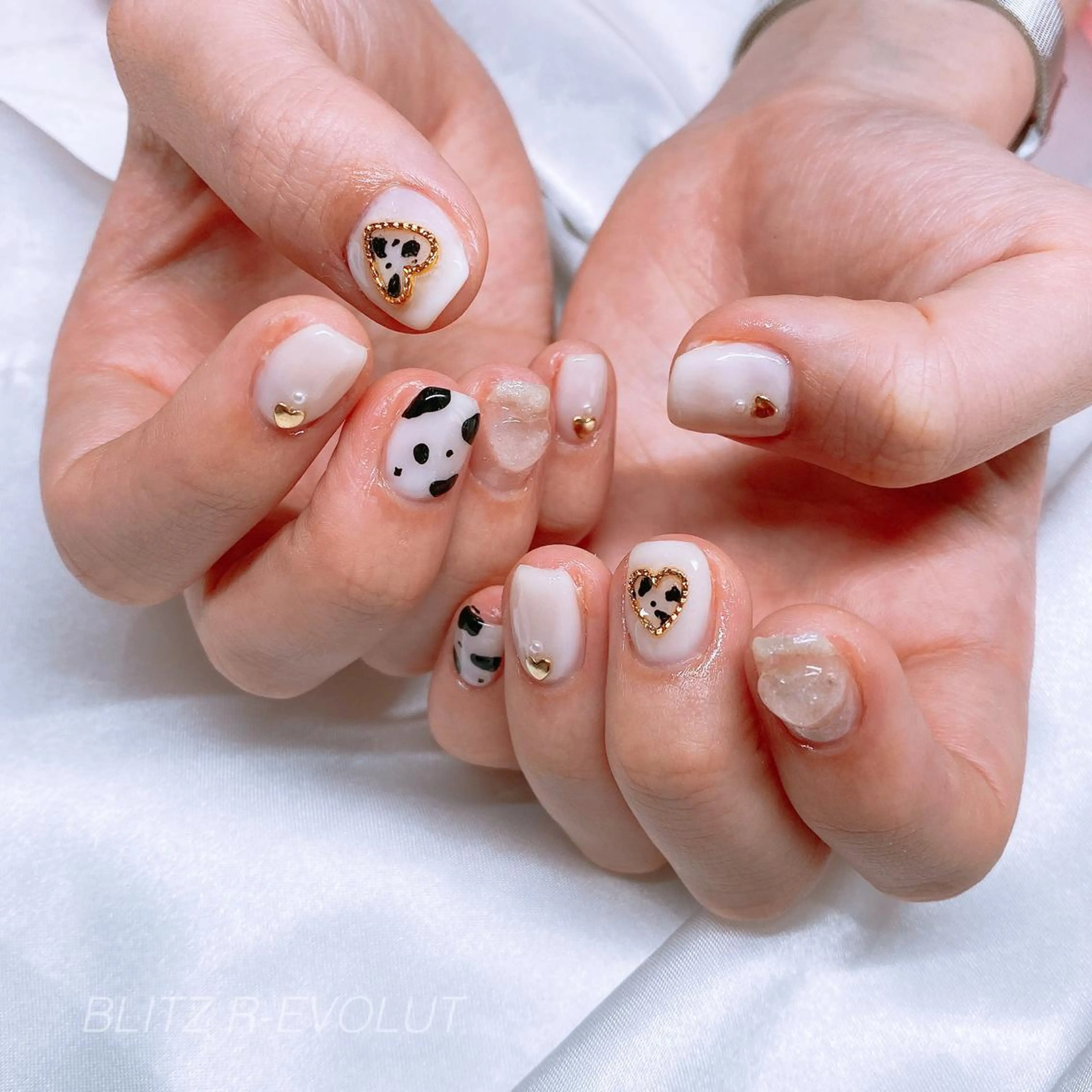 ネイル ☁️BLITZ 🎀笠原雪音🎀のネイルデザイン