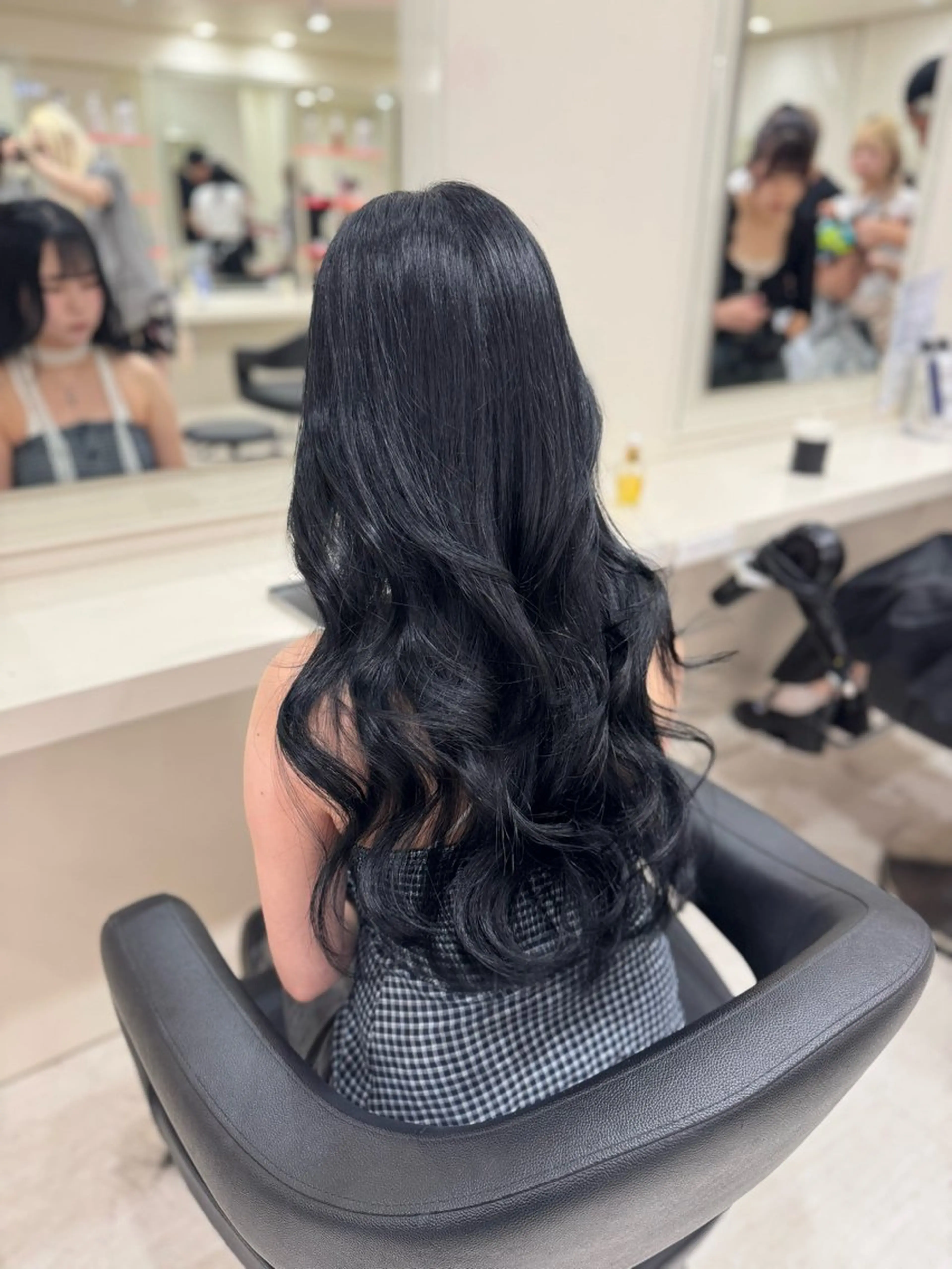 ロング 髪質改善 韓国風ヘア 似合わせカット カット ヘアカラー トリートメント 透明感× ブルーブラック/池袋のヘアスタイル
