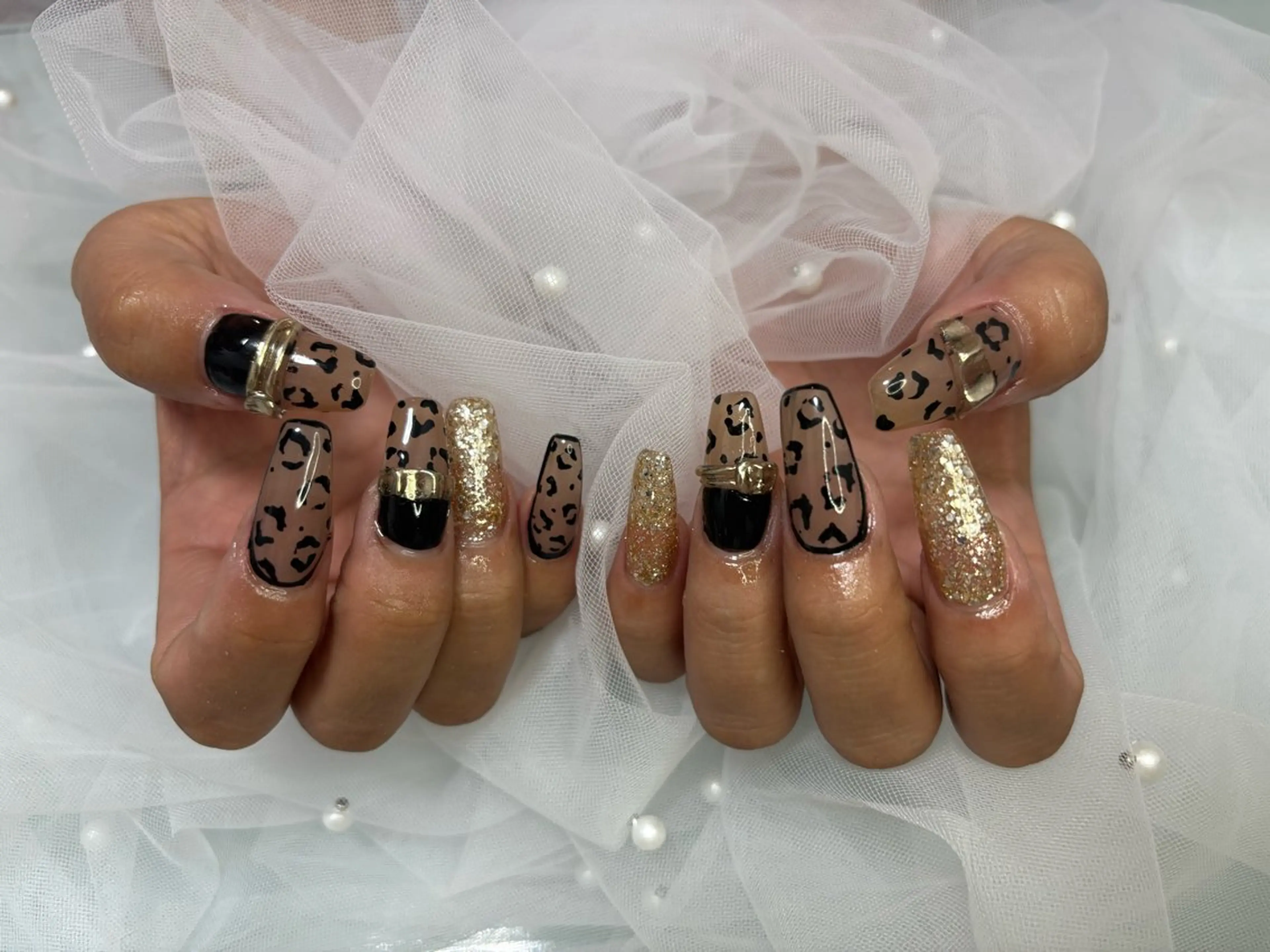 ネイル アニマル柄 スカルプネイル ハンドネイル NAILSALON ViViのネイルデザイン