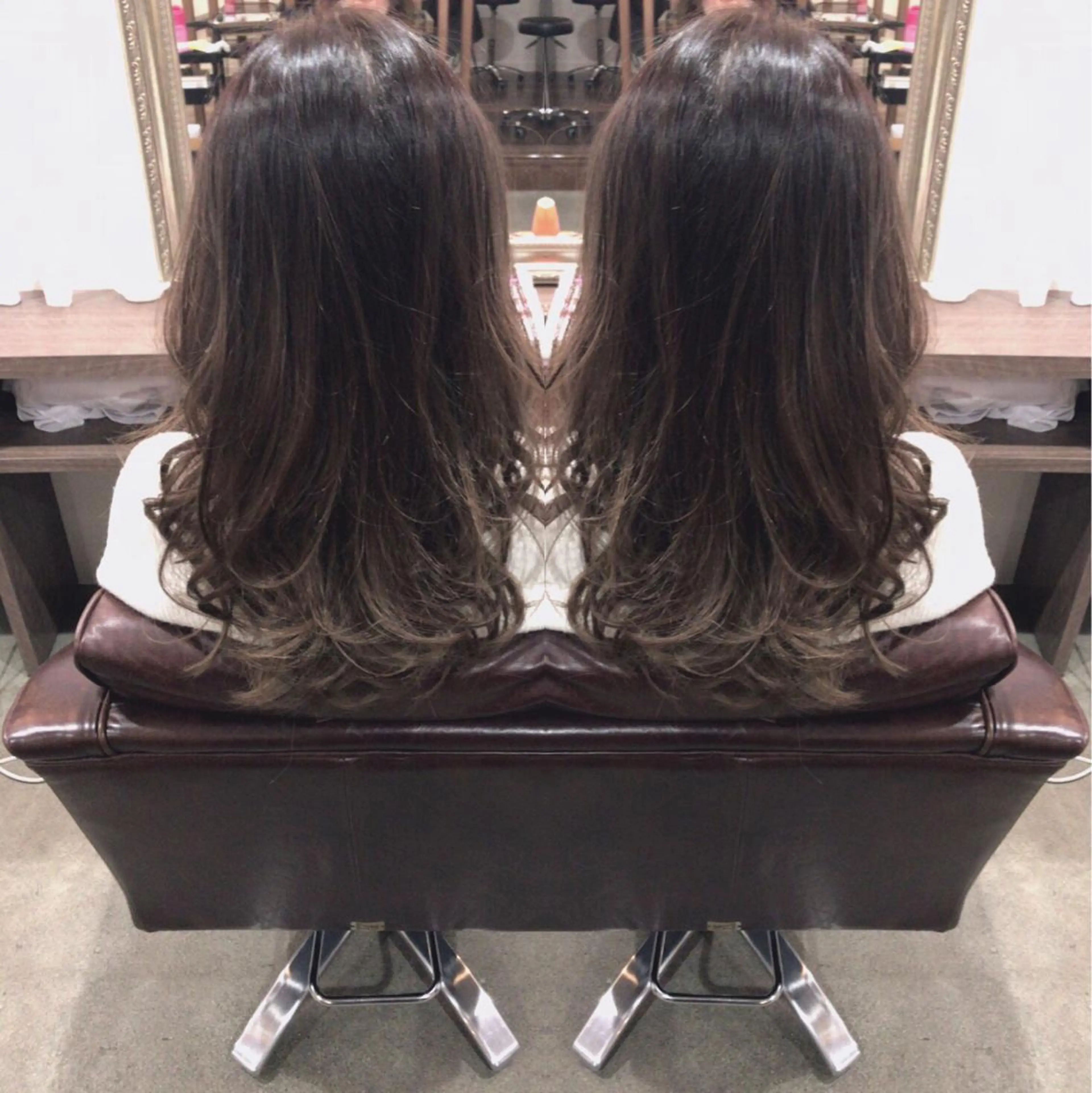 セミロング カラー レイヤーカット匠 イソザキノリユキのヘアスタイル