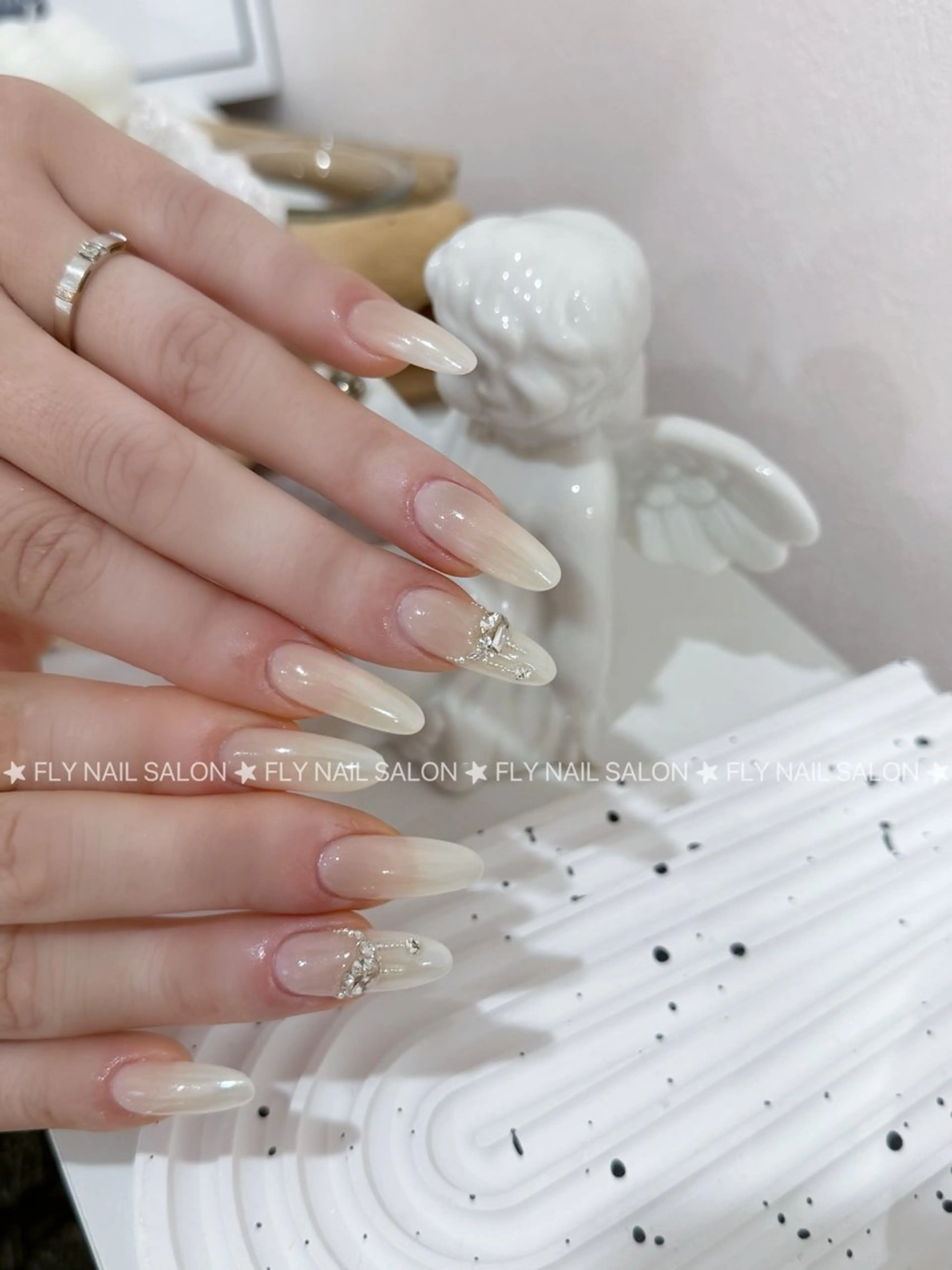 ネイル FLY Nail Salonのネイルデザイン