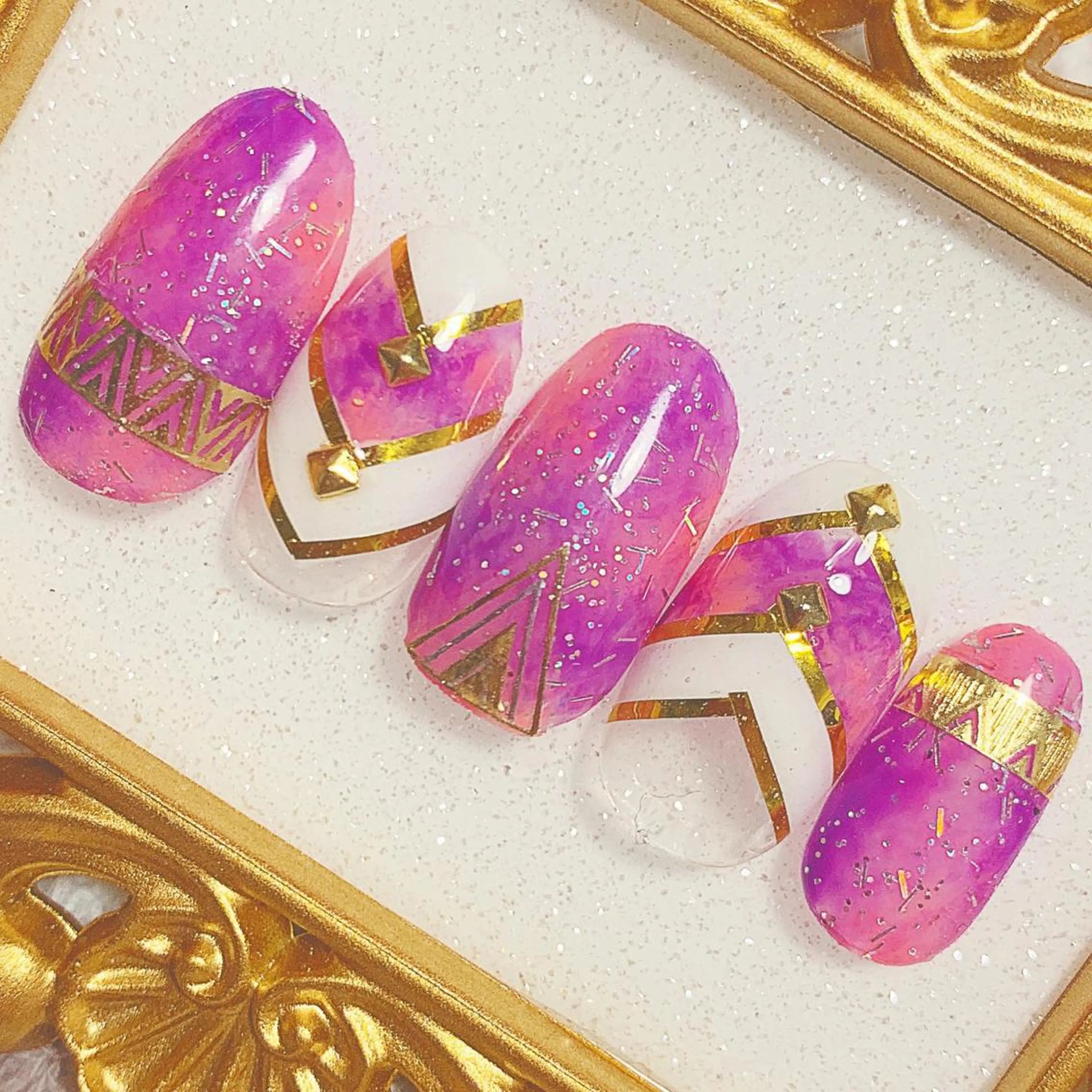 ミディアム ネイル 名倉 なな子のネイルデザイン