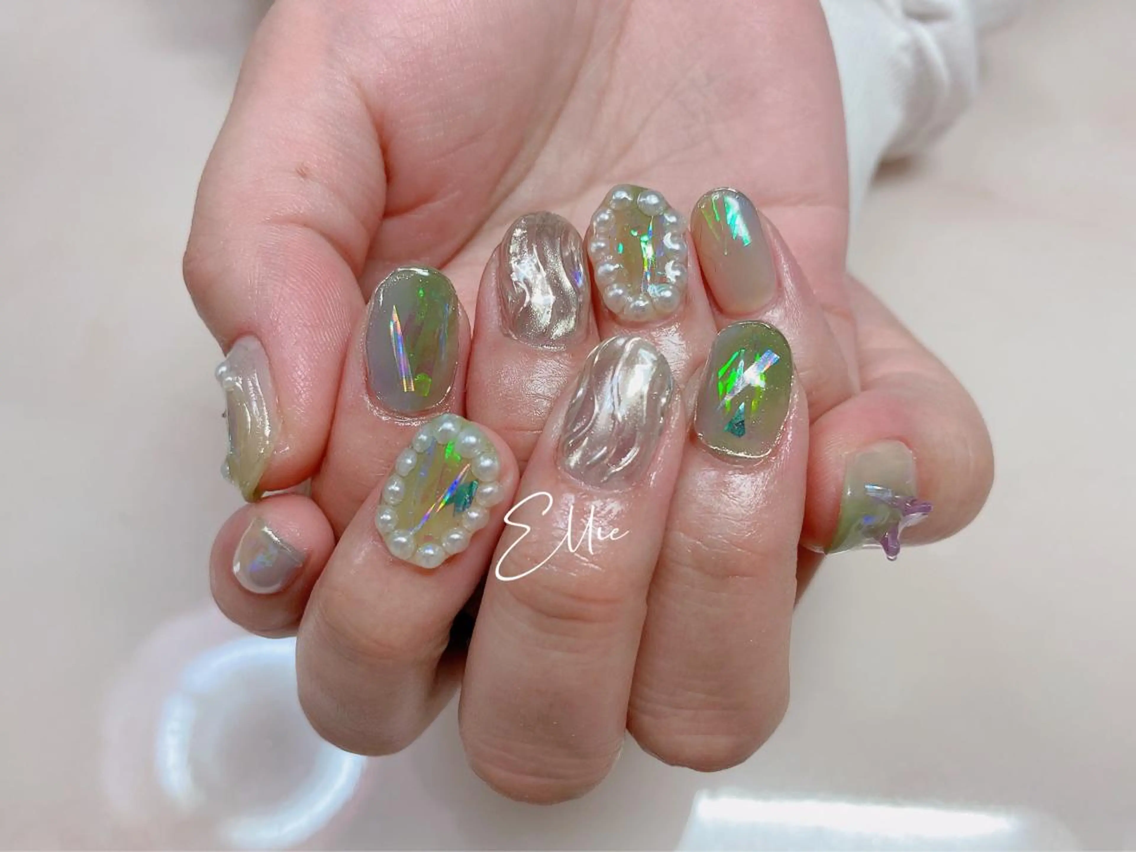 ネイル ハンドネイル ハンドケア 閨匠ビューティサロン 新橋店♡Ellieのネイルデザイン