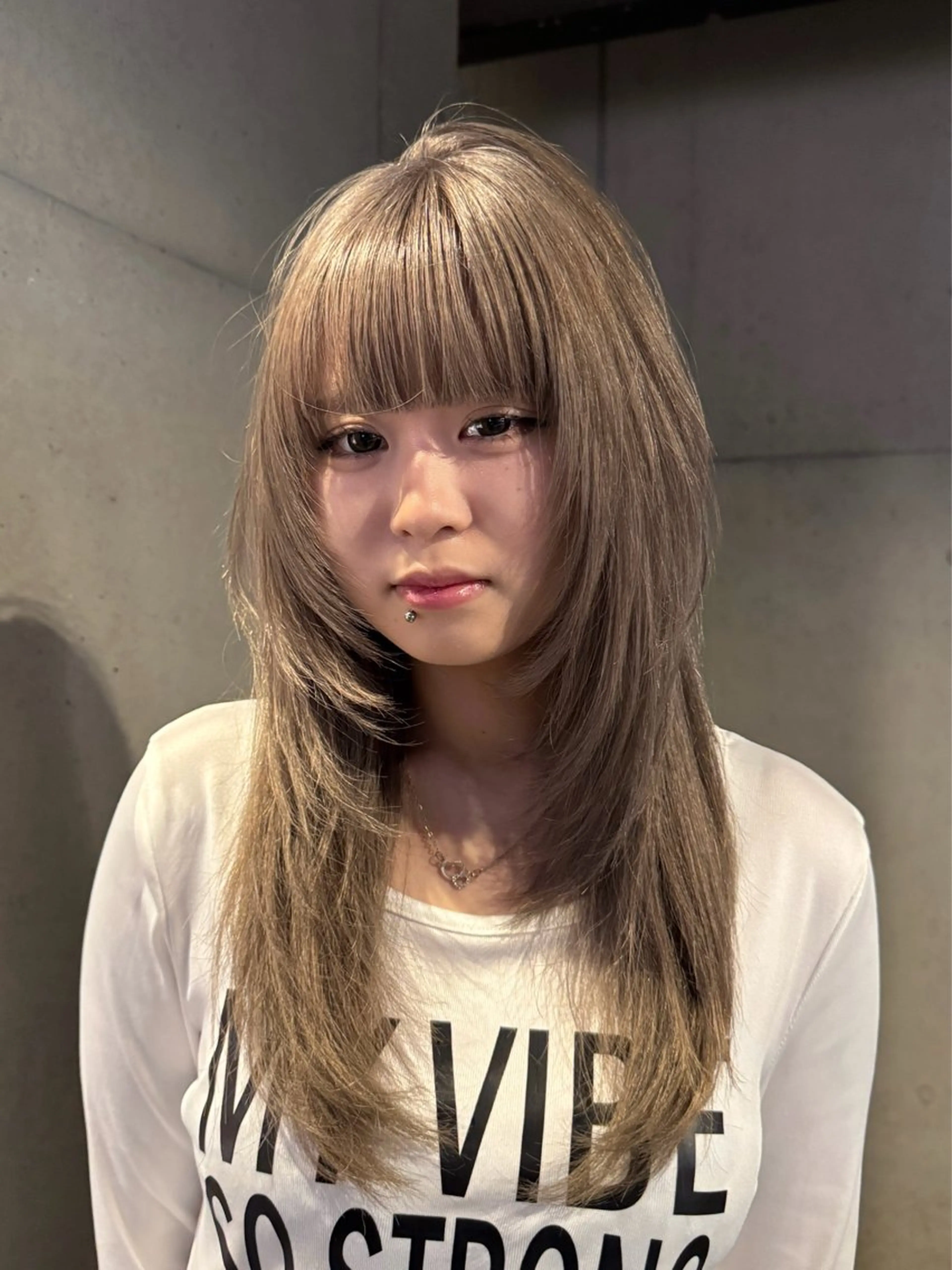 ロング カラー カット ヘアカラー トリートメント だいち/ブリーチ/ レイヤーカットのヘアスタイル