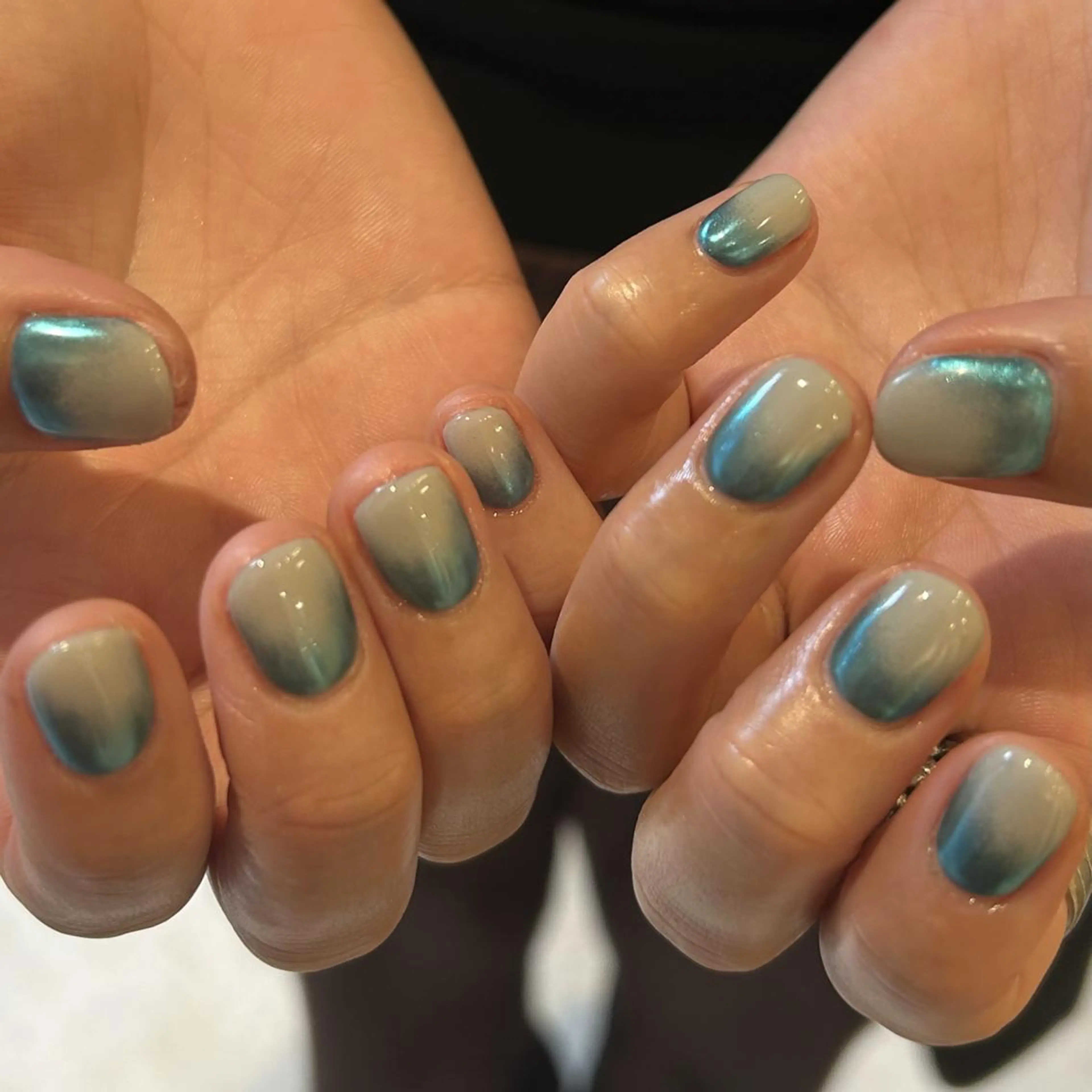 ネイル オーロラネイル ジェルネイル 氷ネイル・うるうるネイル 韓国ネイル ミラーネイル ハンドネイル nails TOKYOのネイルデザイン