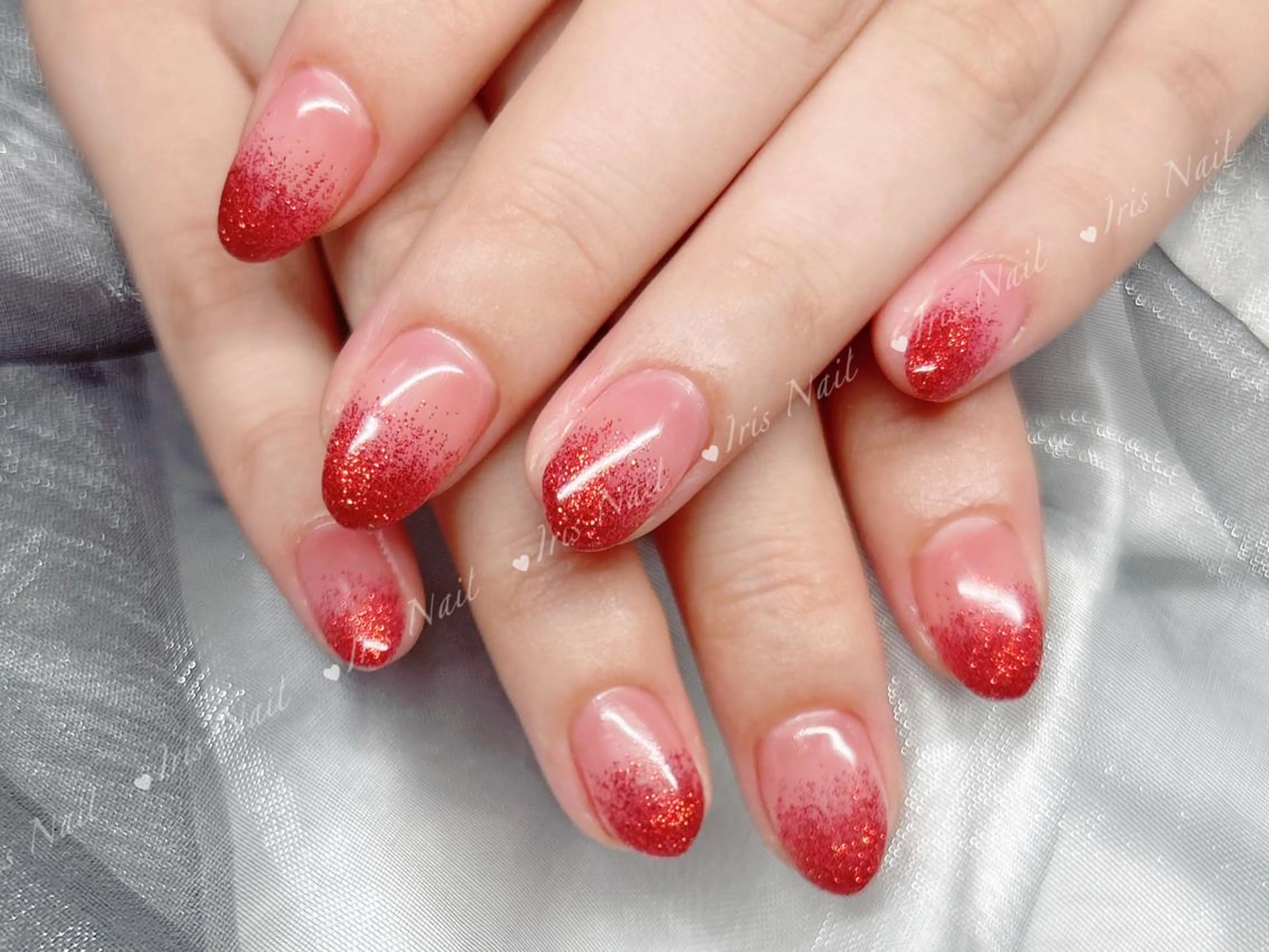 ネイル グラデーション キラキラネイル ラメ(グリッター) ラメグラデーション ハンドネイル ハンドケア 🍒IRIS Nail🌸のネイルデザイン