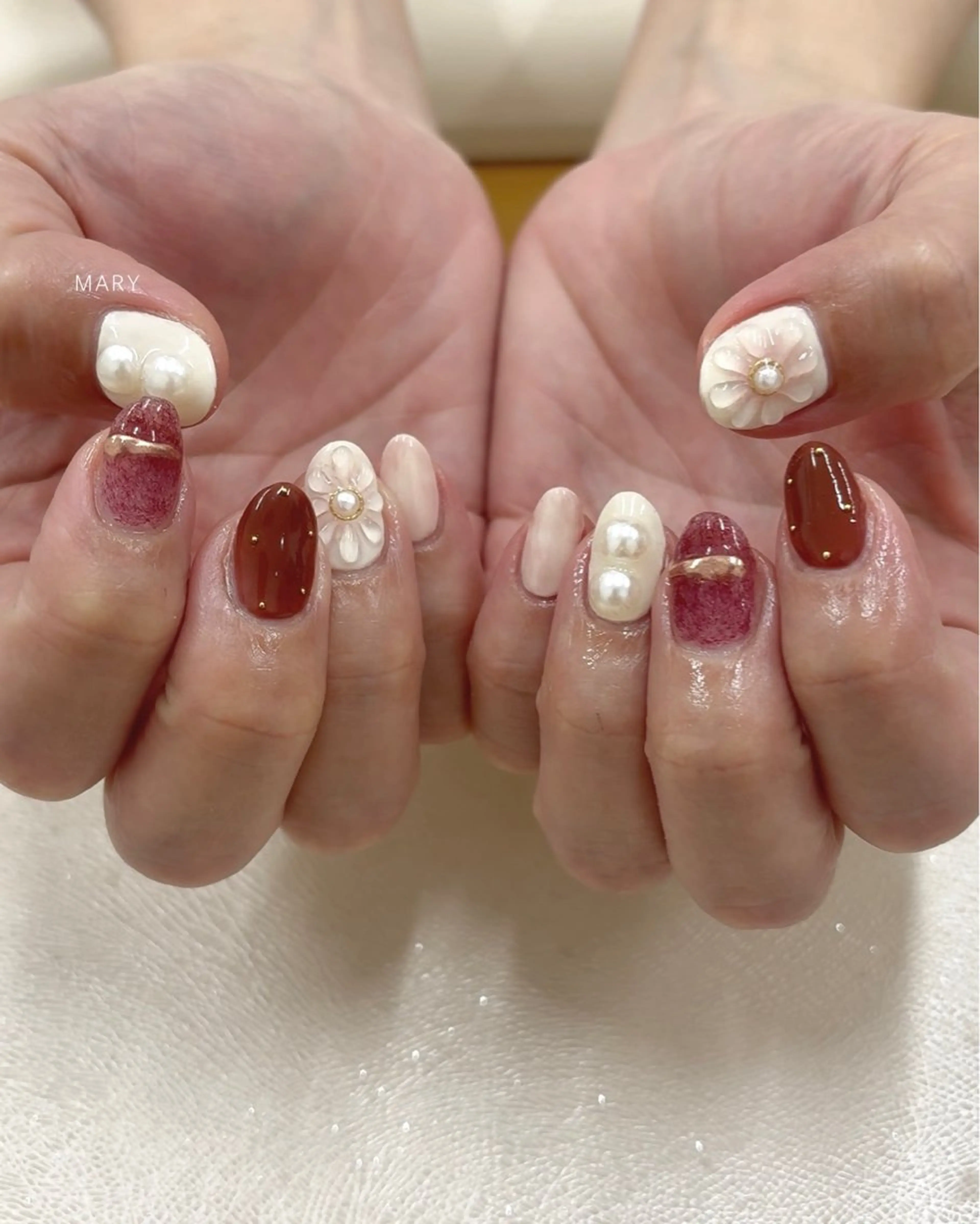 ネイル フラワーネイル ニュアンスネイル 春ネイル ハンドネイル Mary nail .narumiのネイルデザイン