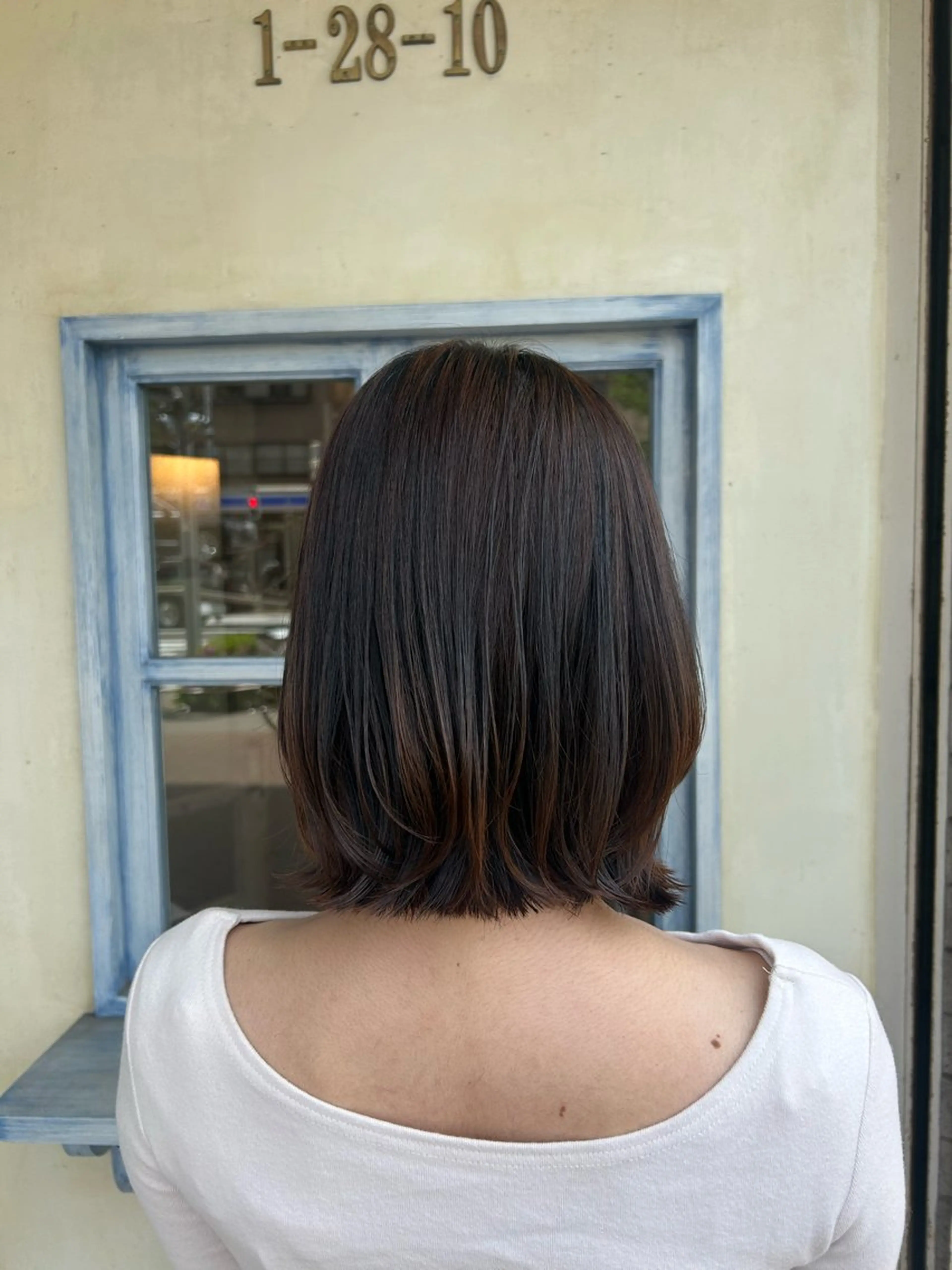 ミディアム amie by afloatのヘアスタイル