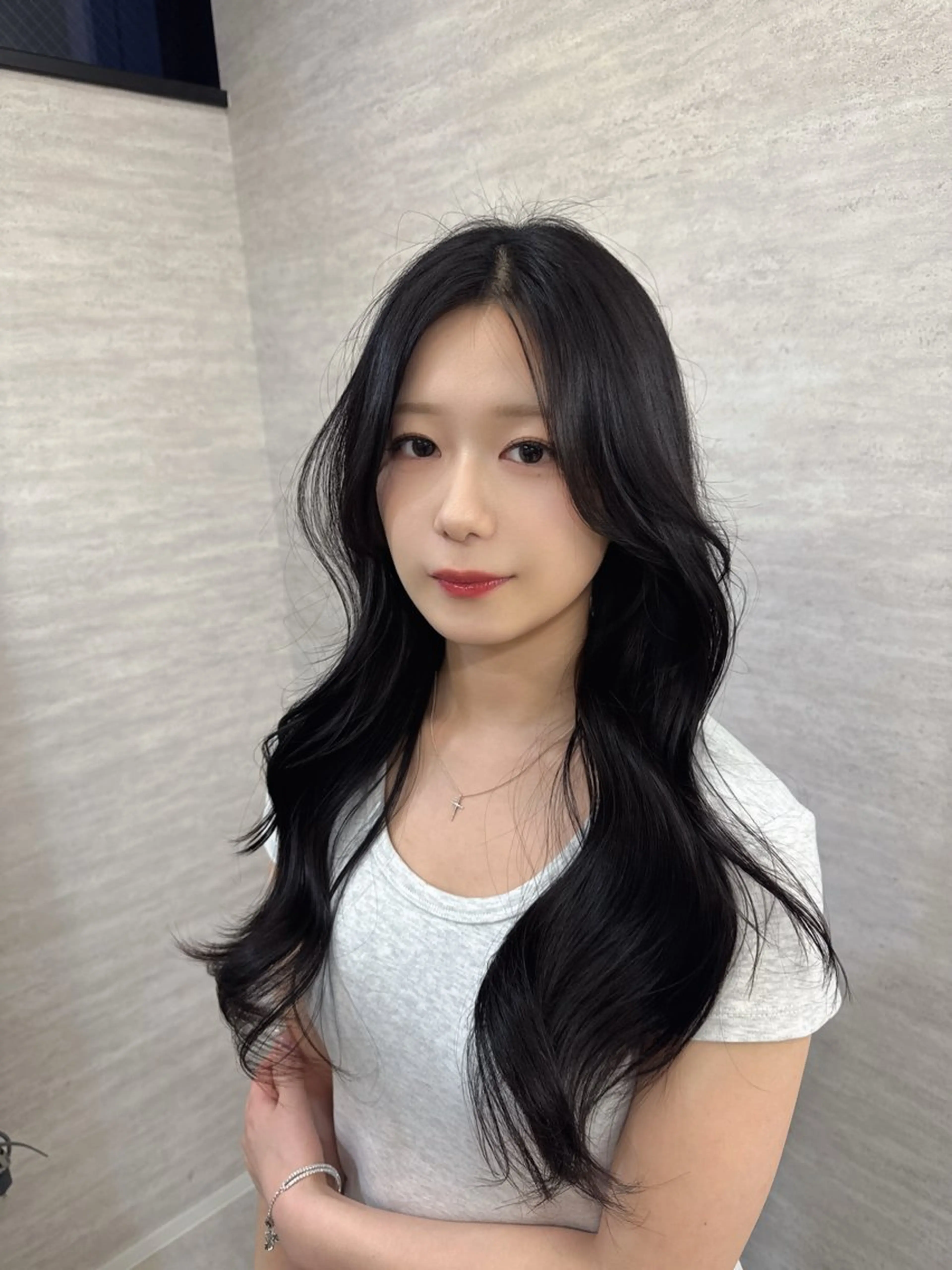 ロング カラー ヘアアレンジ カット ヘアカラー トリートメント 韓国レイヤーカット/ 儚げカラーチナツのヘアスタイル