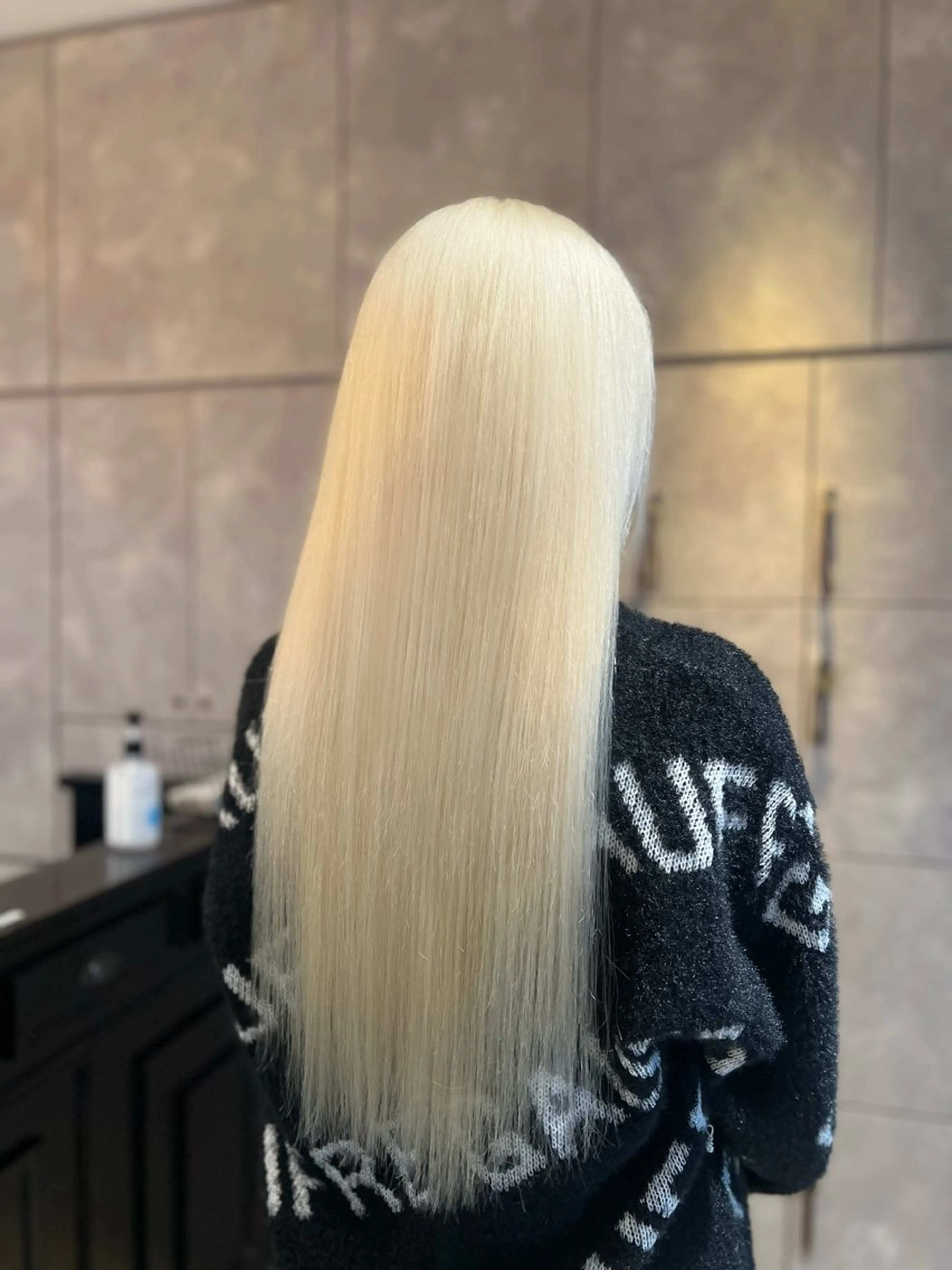 ロング カラー 🎀ハイトーン・艶 カラー HANA🎀のヘアスタイル