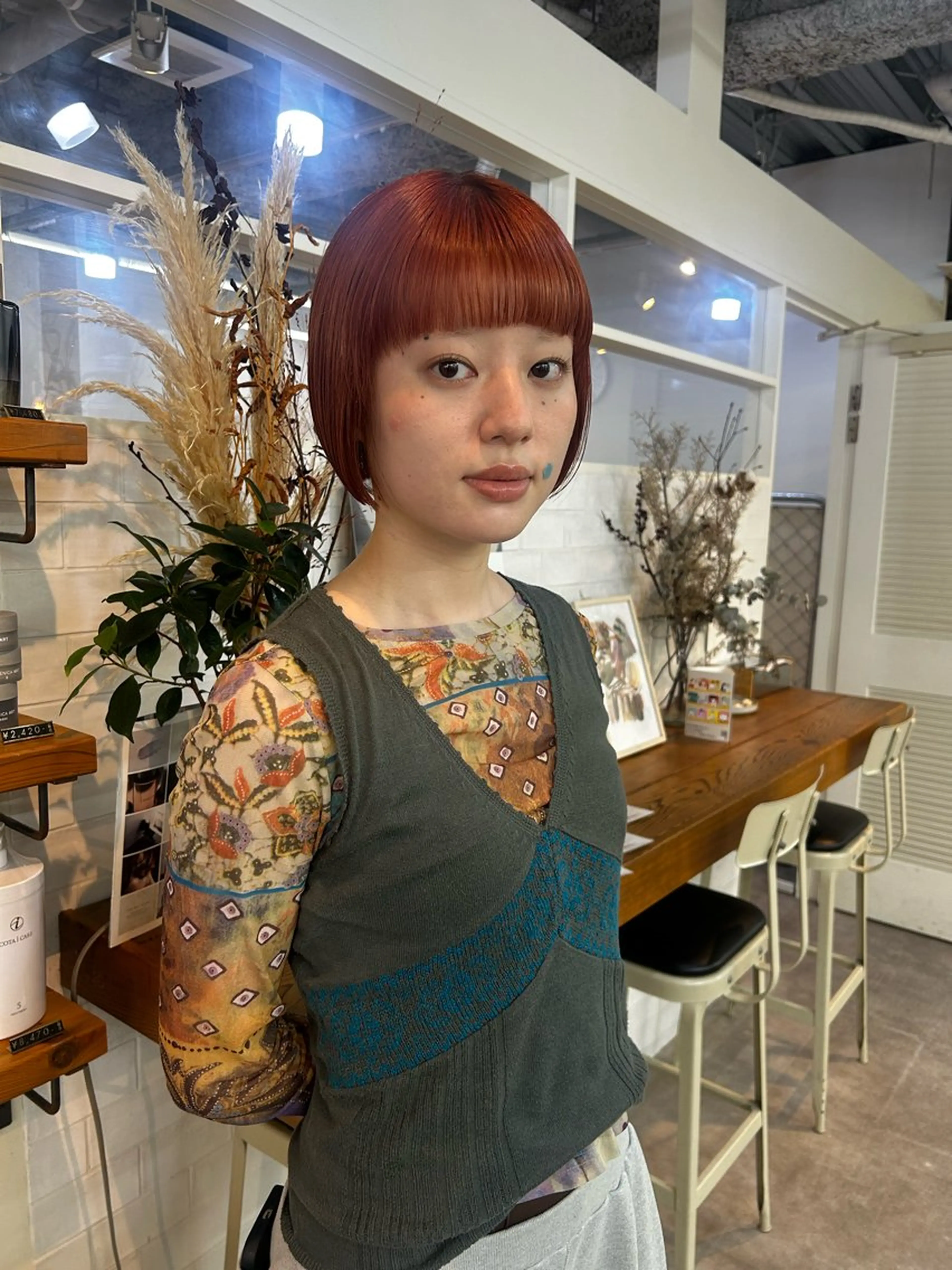 ショート カラー ボブ カット ヘアカラー yumeka🩶ボブ 暖色/透け感カラーのヘアスタイル