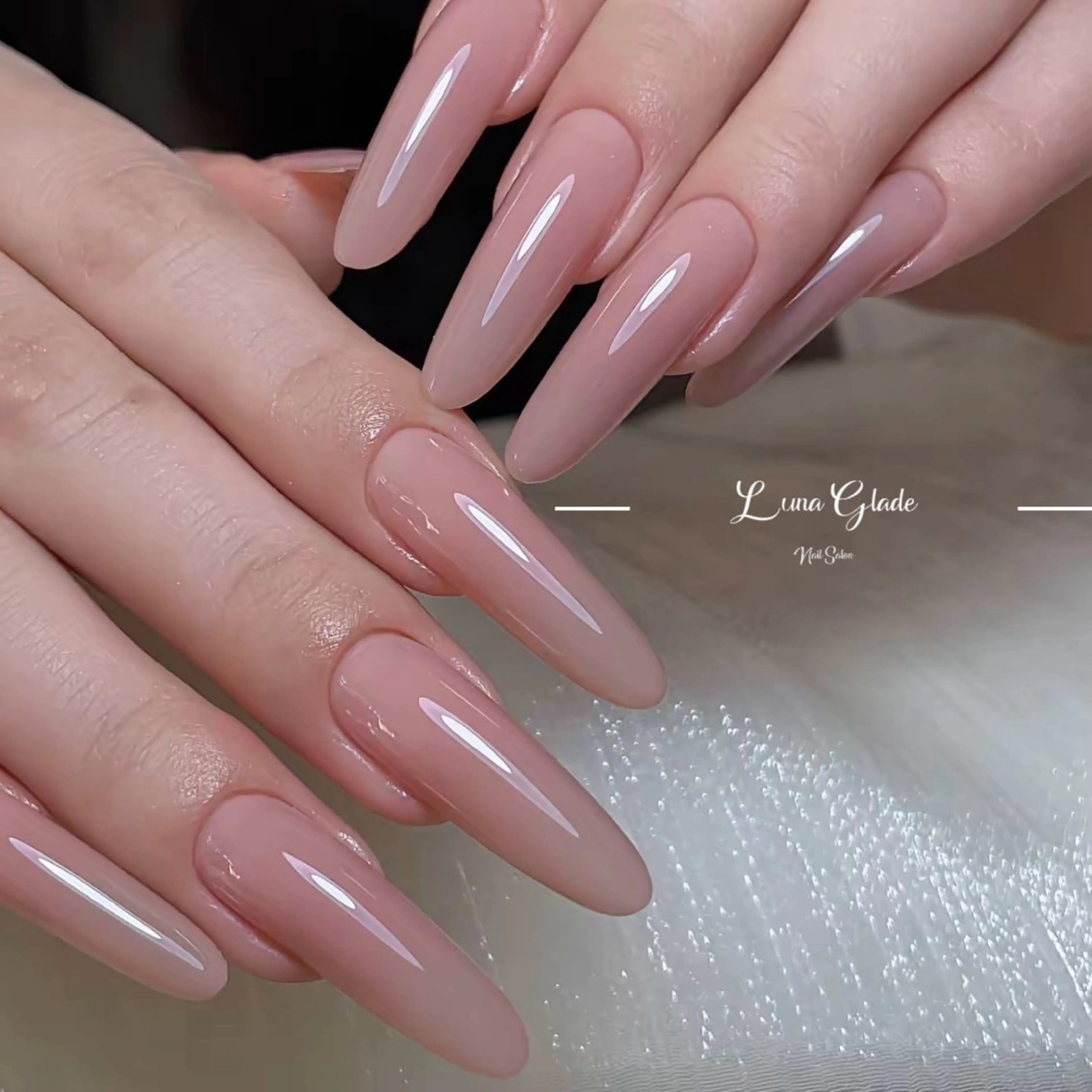 ネイル ハンドネイル Luna Gladeのネイルデザイン